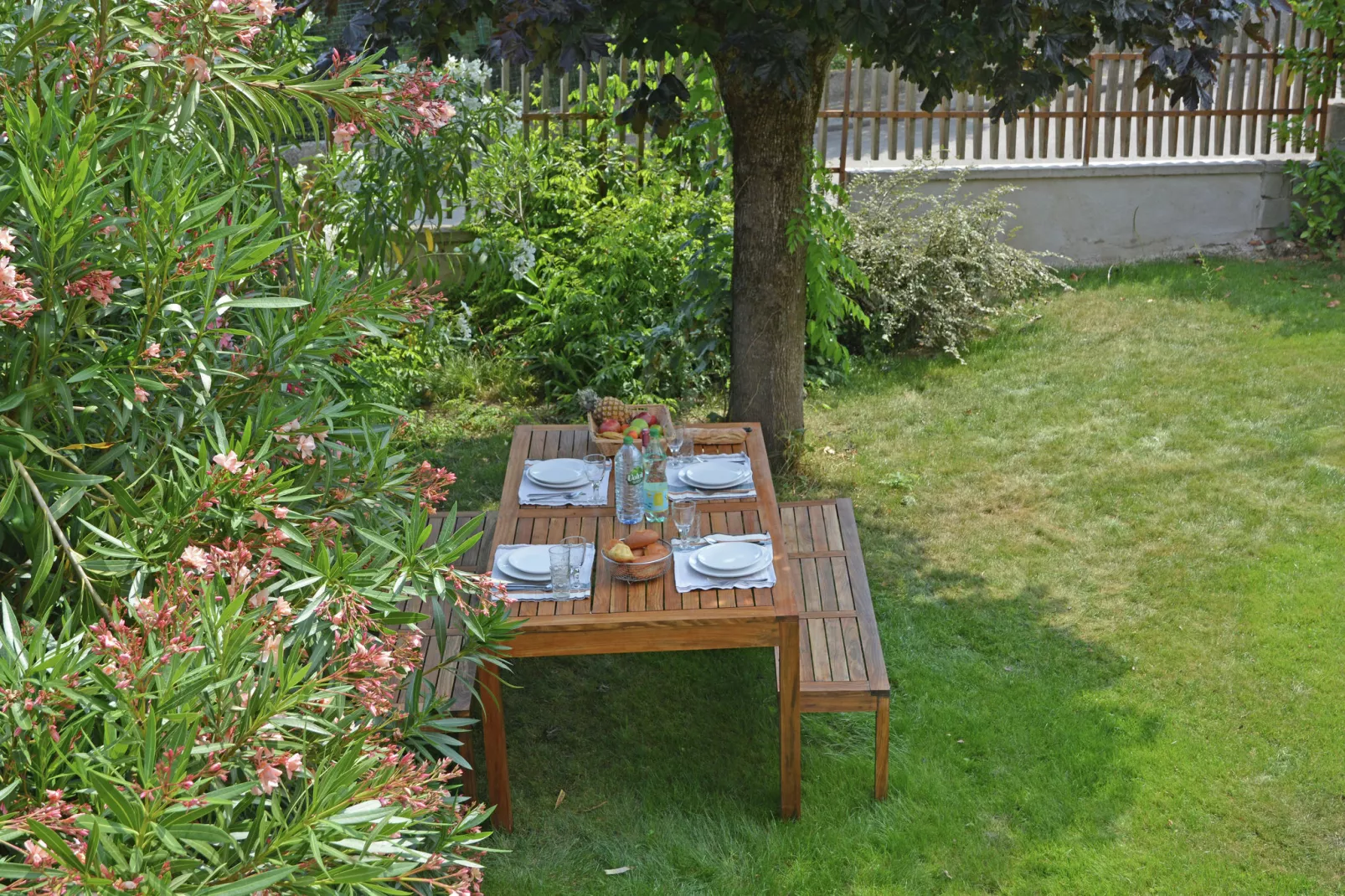Beauregard-Gardens summer