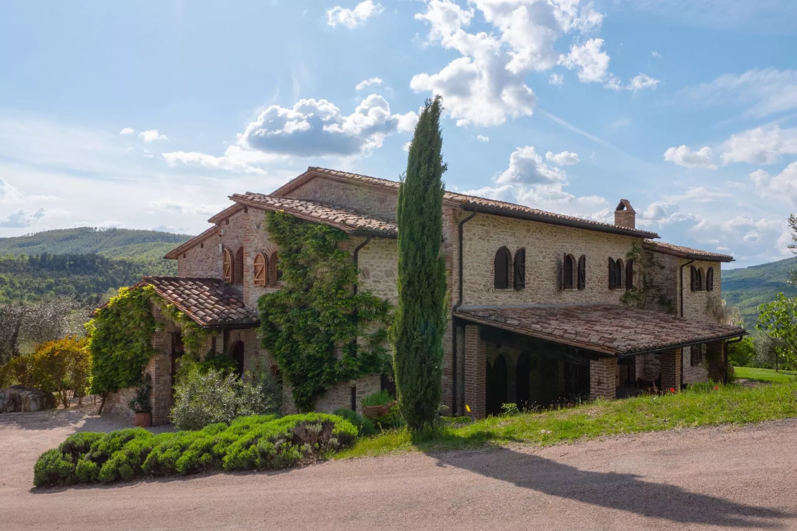 San Giovanni Dieci-Exterior summer