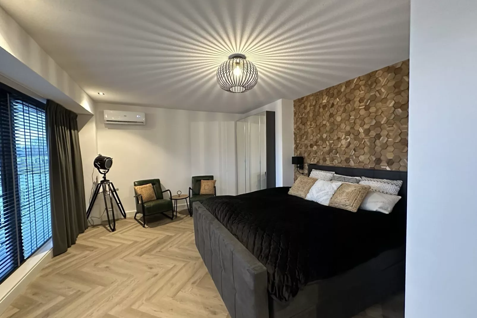 Casa Reyes al Lago 560-Bedroom