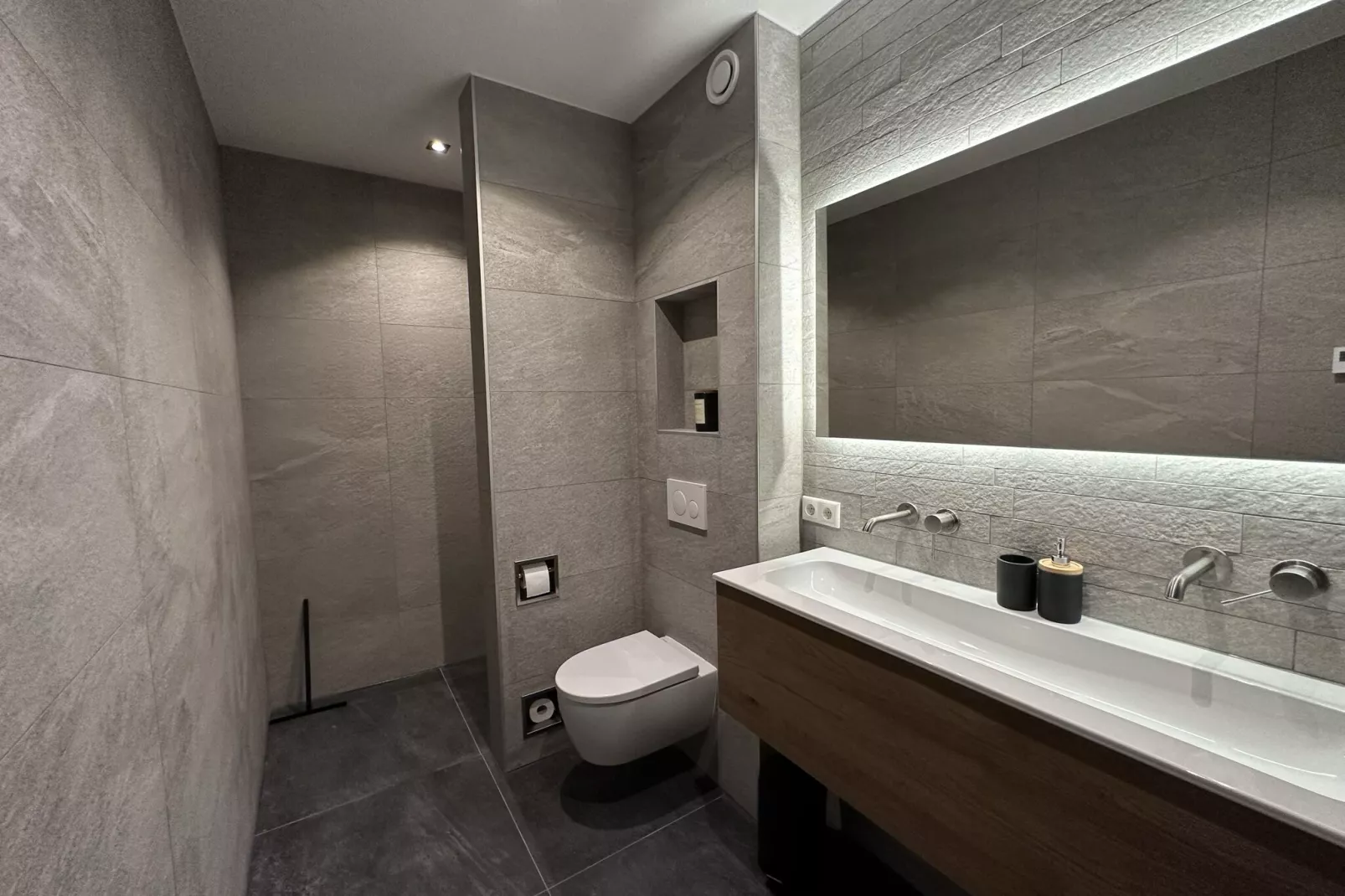 Casa Reyes al Lago 560-Bathroom