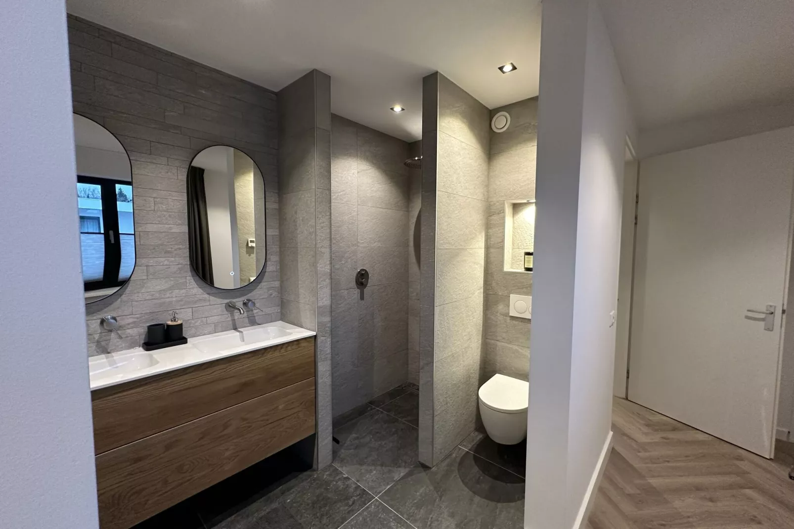 Casa Reyes al Lago 560-Bathroom