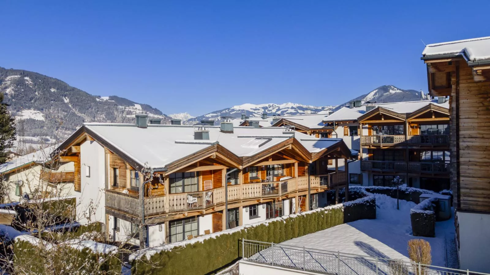 Arieke E10-Exterior winter