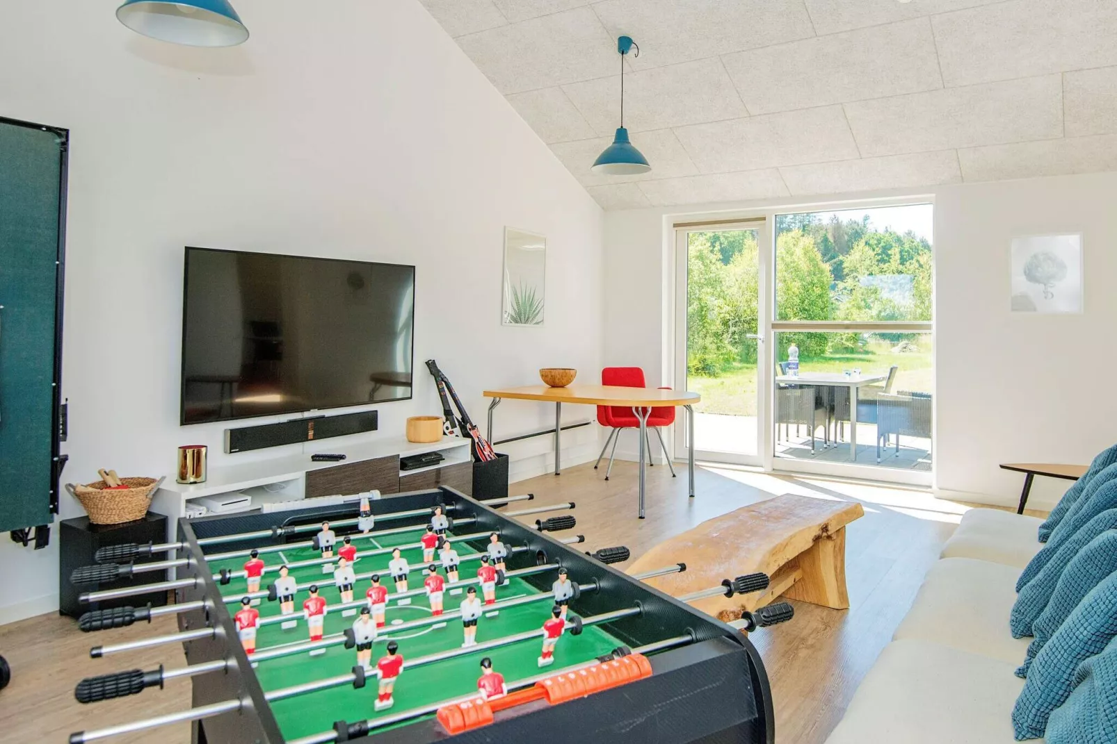 8 person holiday home in Glesborg-Indoor