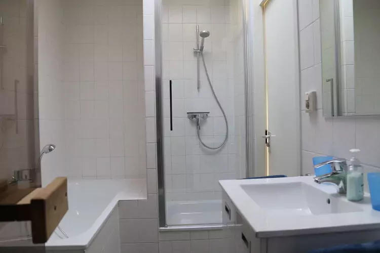 124137-Bathroom