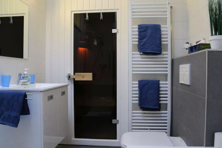 124137-Bathroom