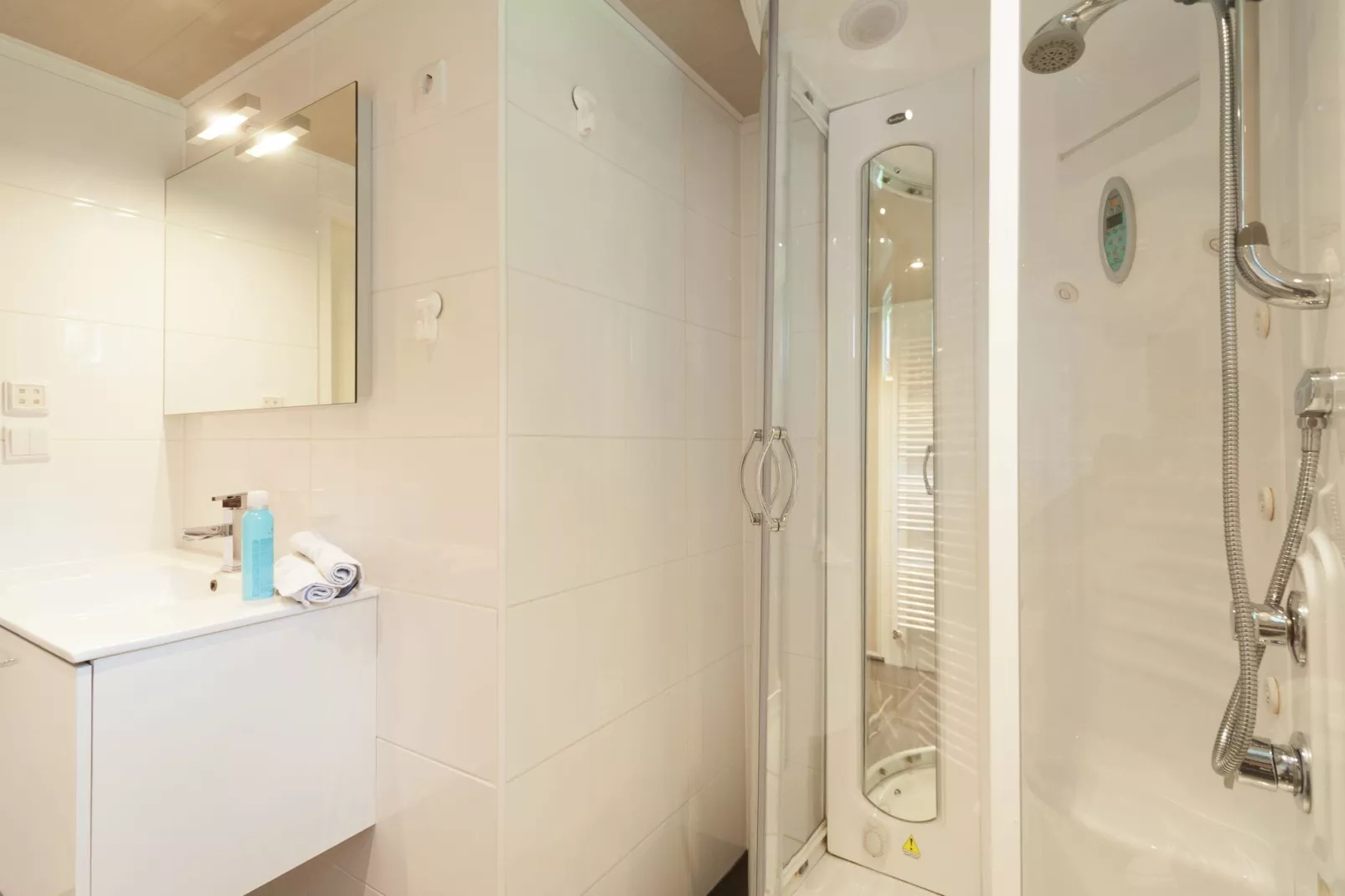 Alle Tijd-Bathroom