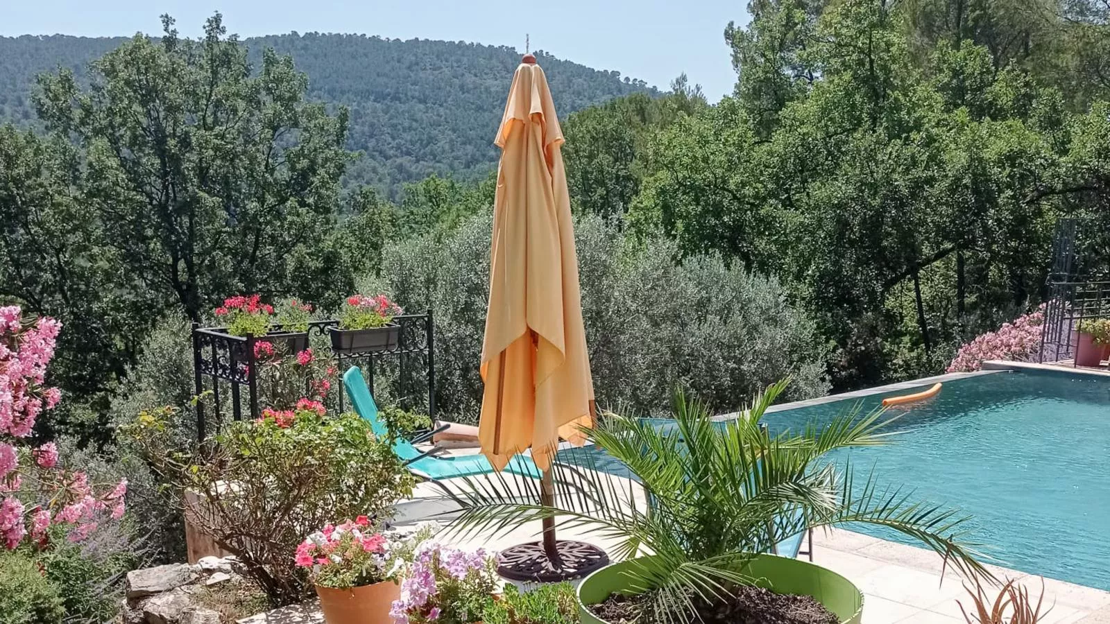 Lena-Gardens summer