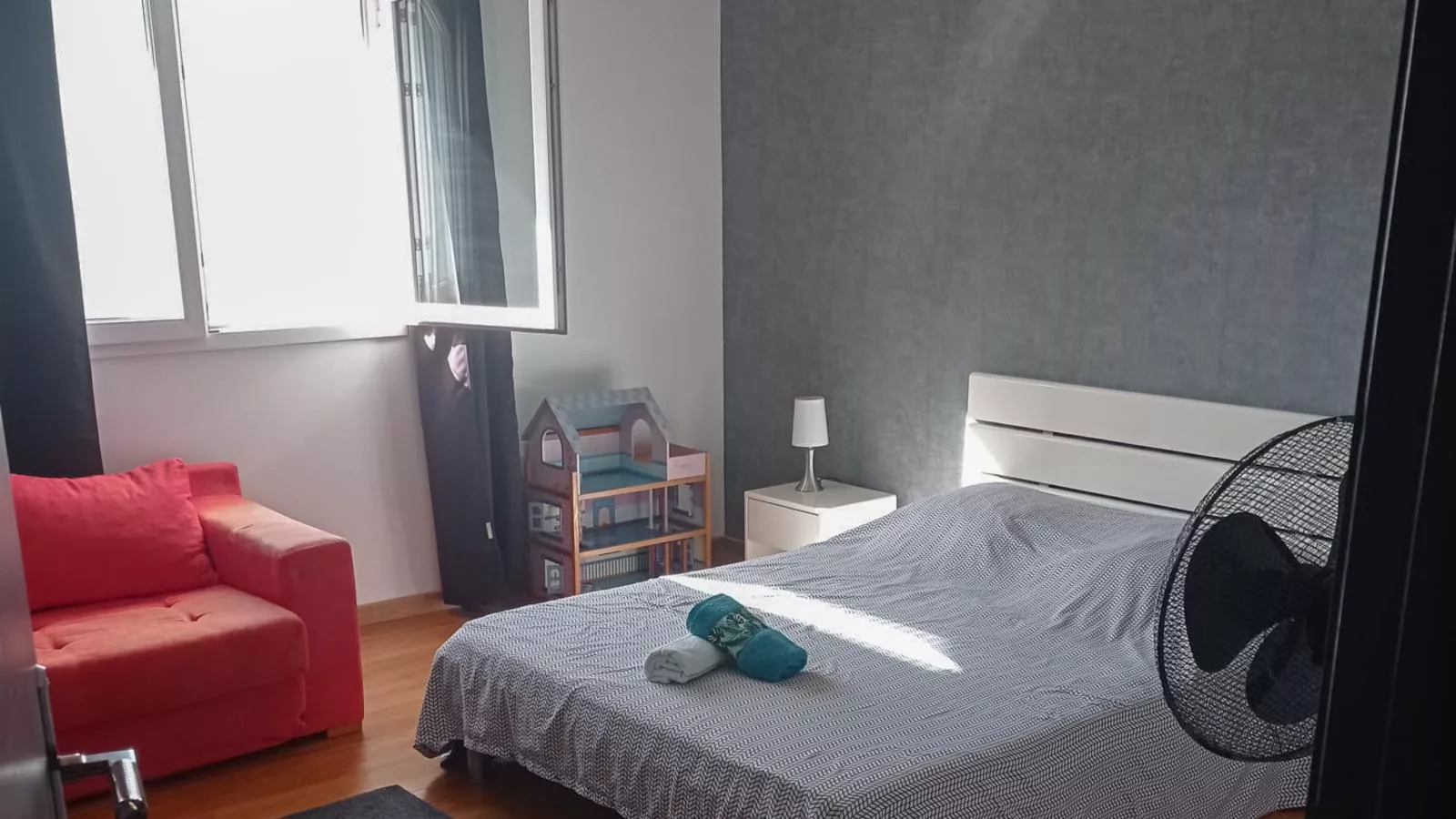 Lena-Bedroom