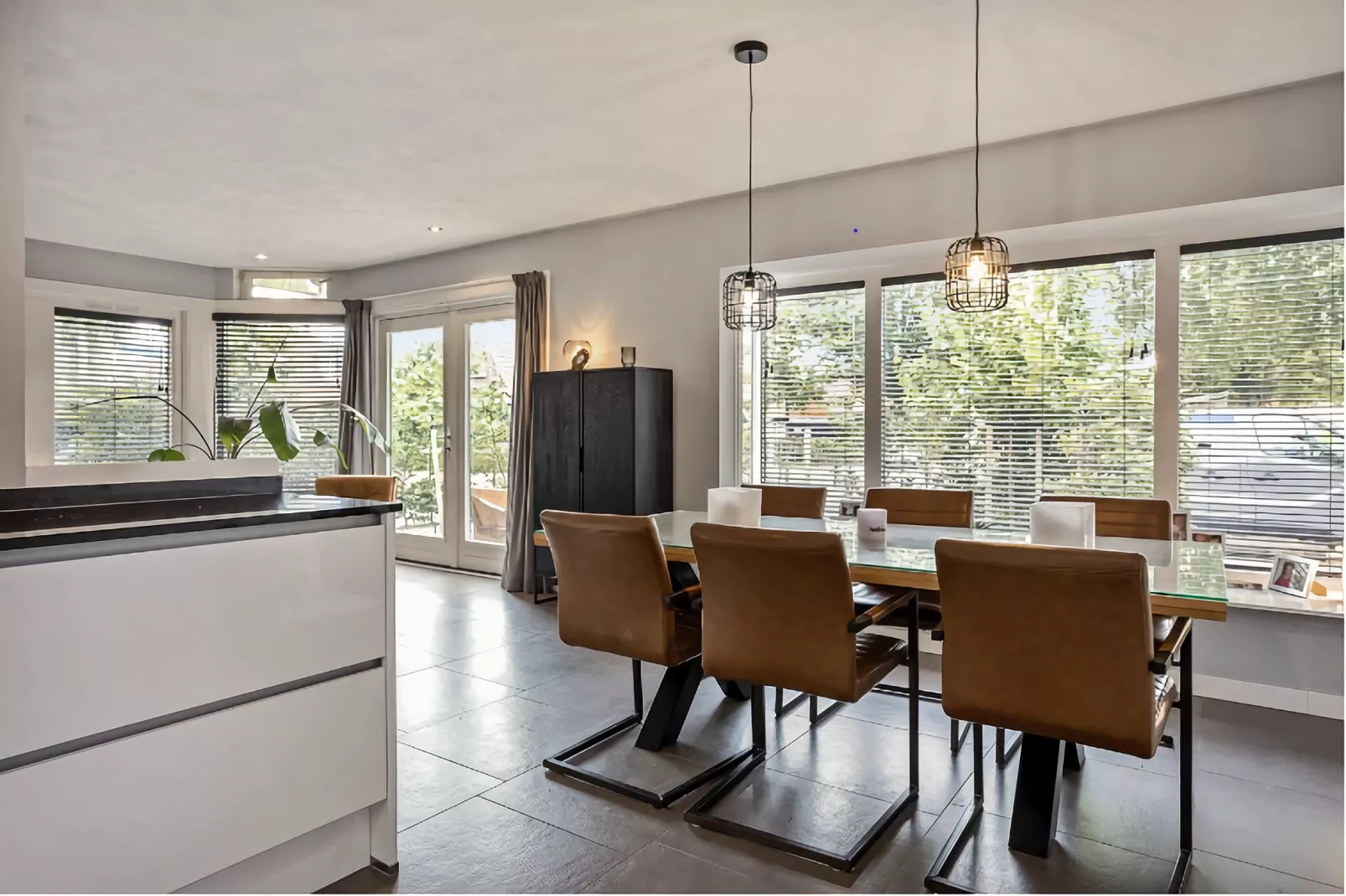 Vakantiewoning Moderna-Dining room