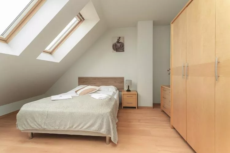 Apartament 2-poziomowy Bałtycka Rewal-Schlafzimmer