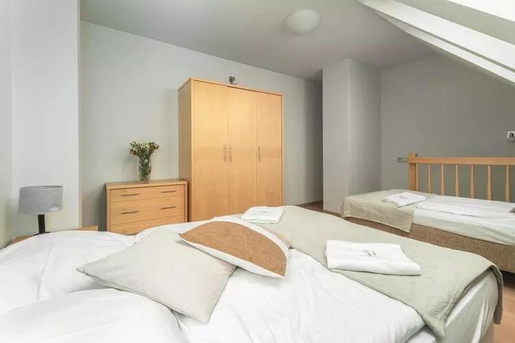 Apartament 2-poziomowy Bałtycka Rewal-Schlafzimmer
