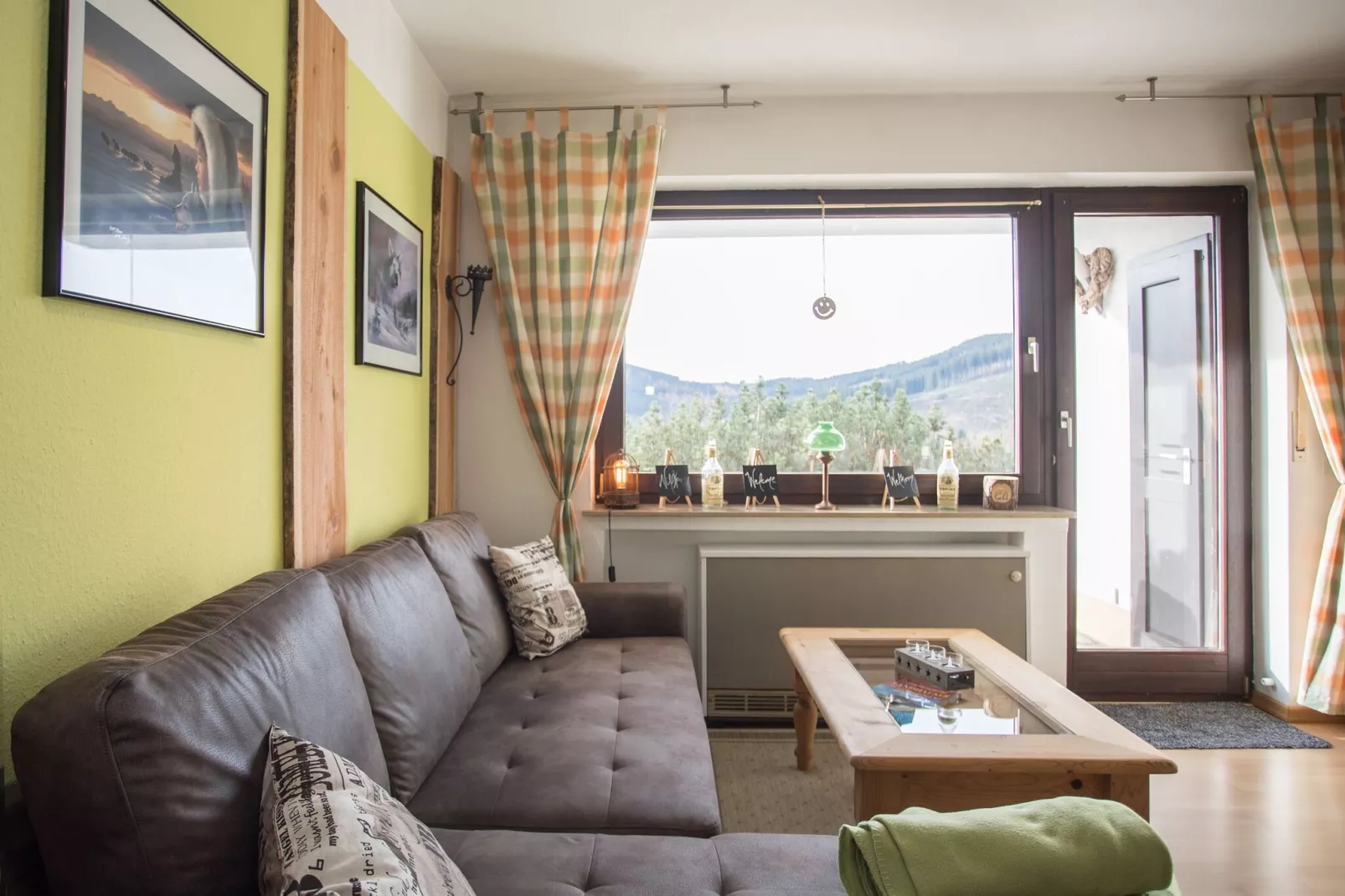 Am Bergelchen 22-Living room
