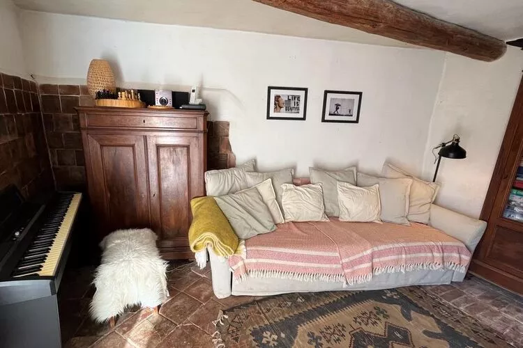 Vieille route de Grasse-Living room