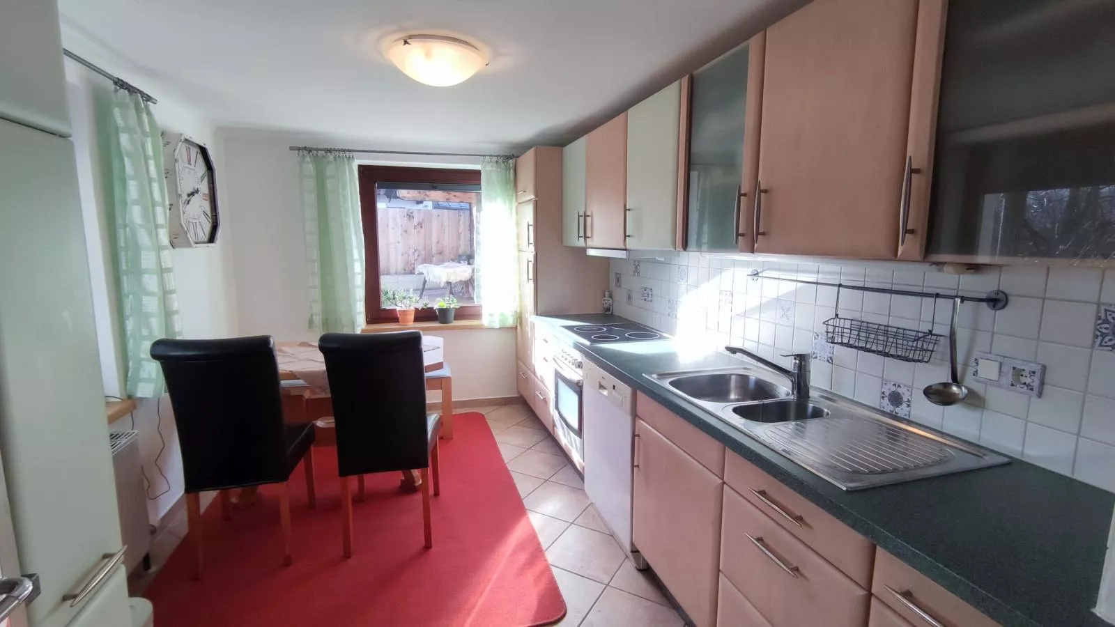 Am Inn Fluss-Kitchen