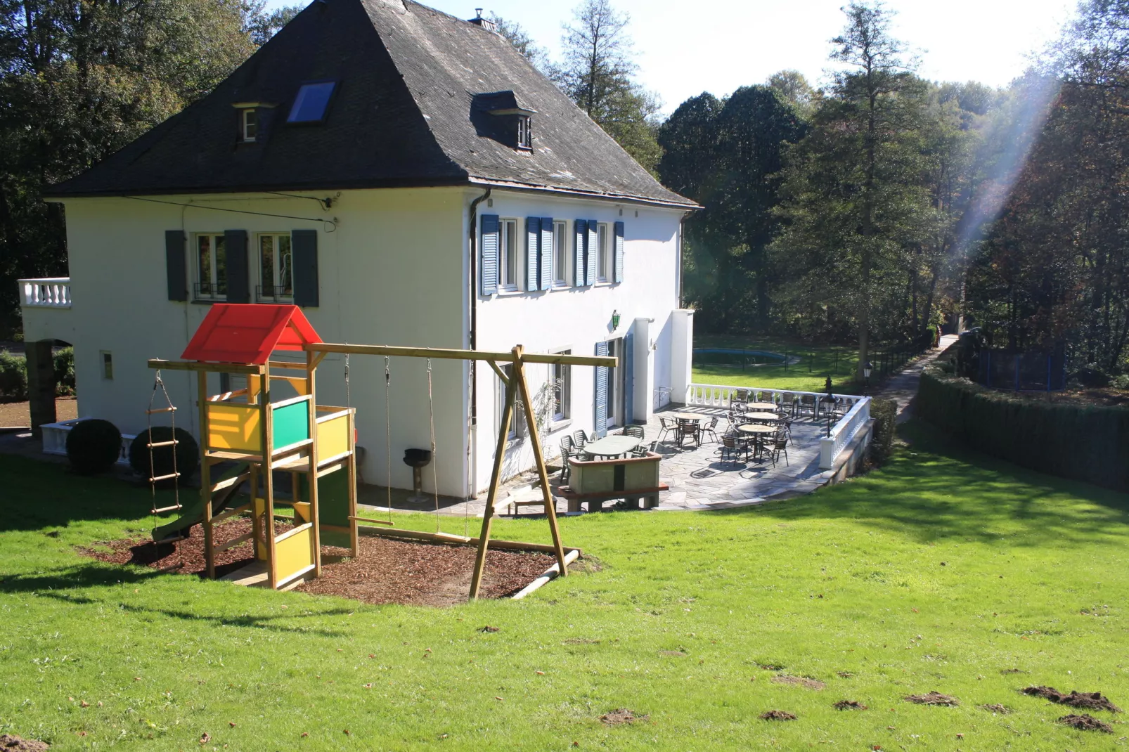 The Rainbow House 6 pers-Gärten Sommer