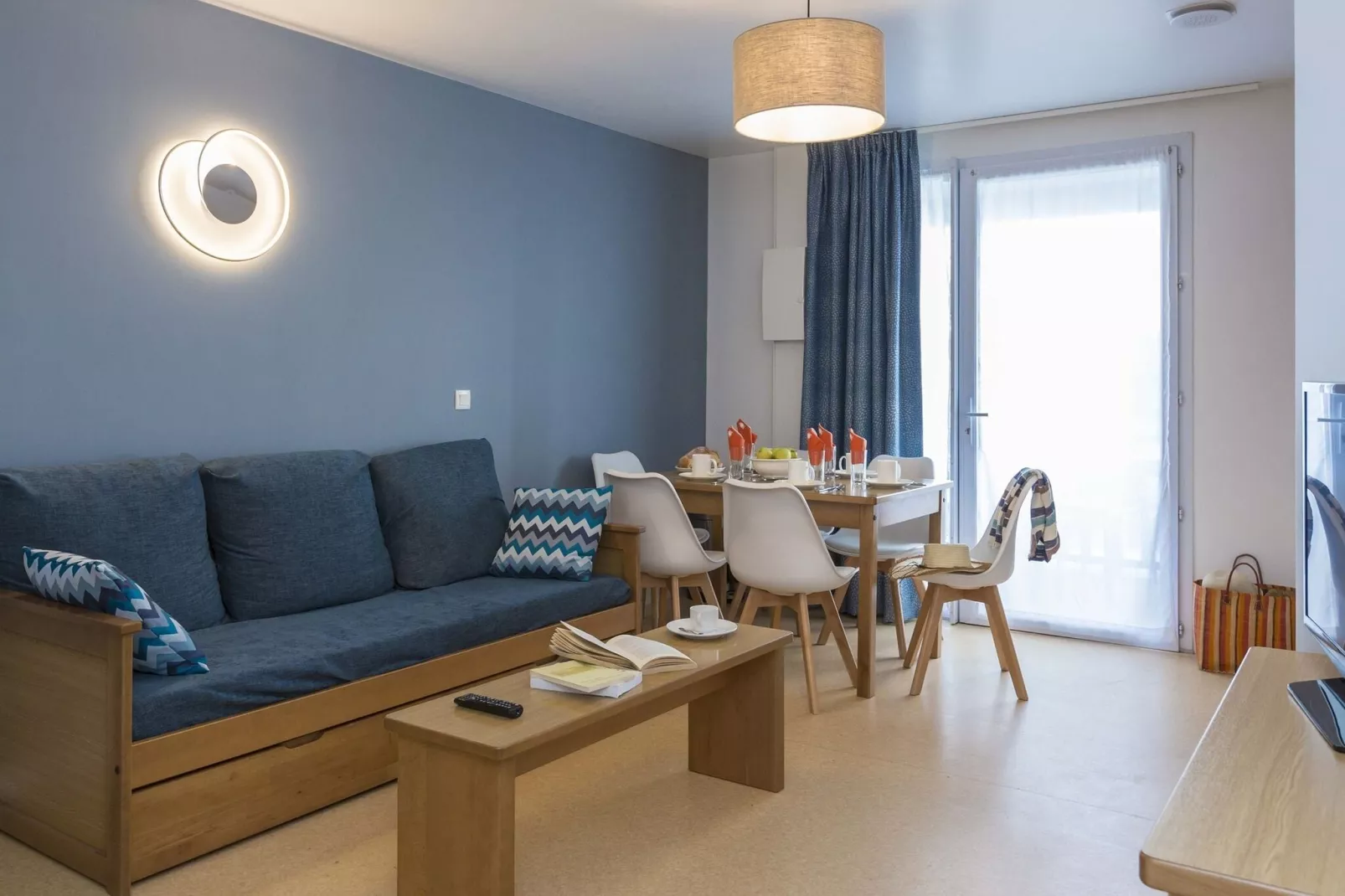 Résidences Les Bains 1-Living room