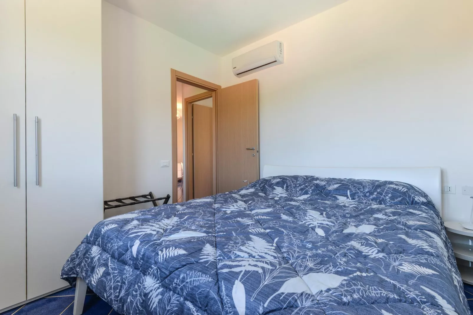 RES "I CASTAGNI" APPARTAMENTO  TRILOCALE LA CHICCA con Vista Mare-Chambre