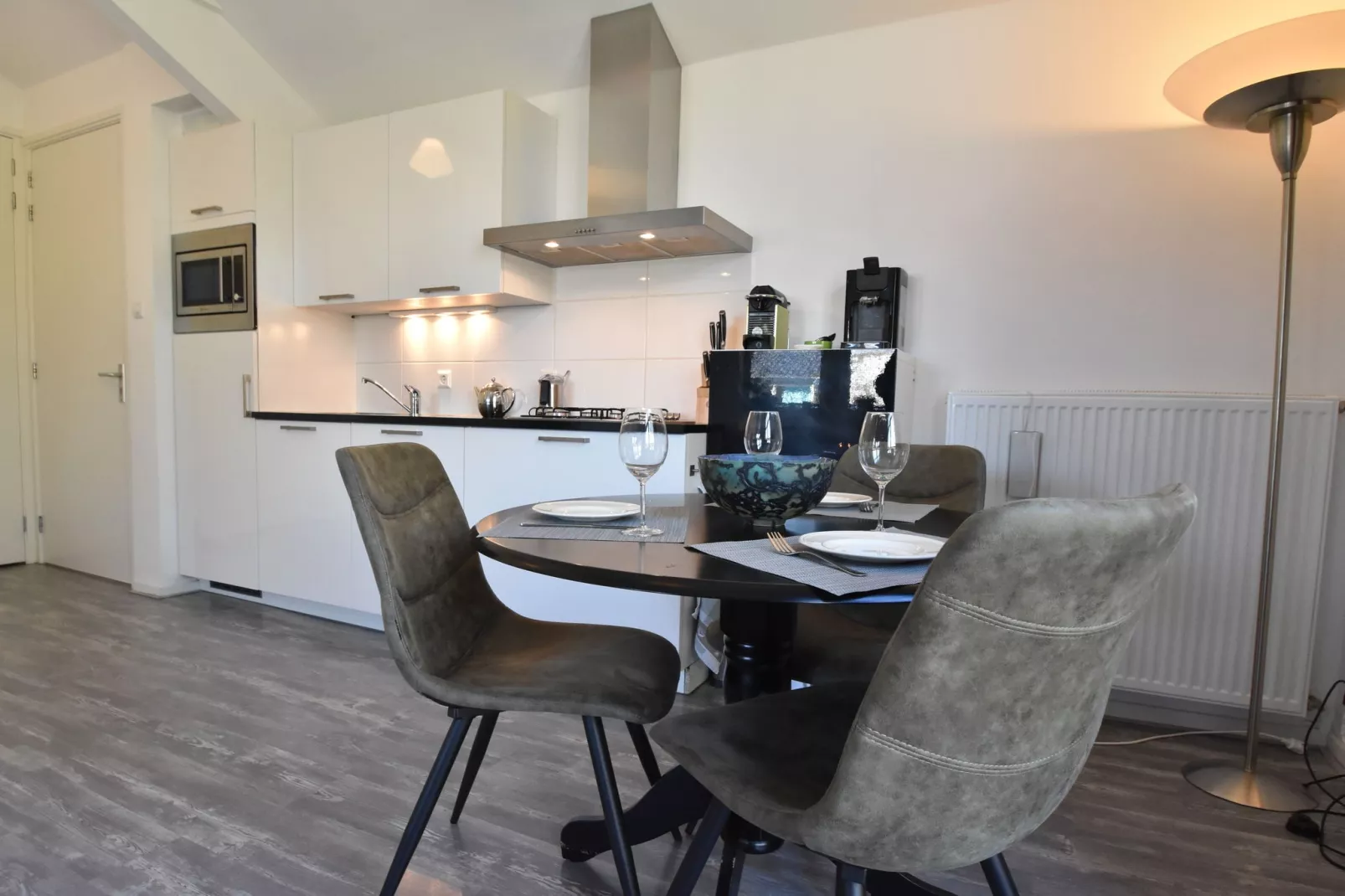 Samen-Dining room