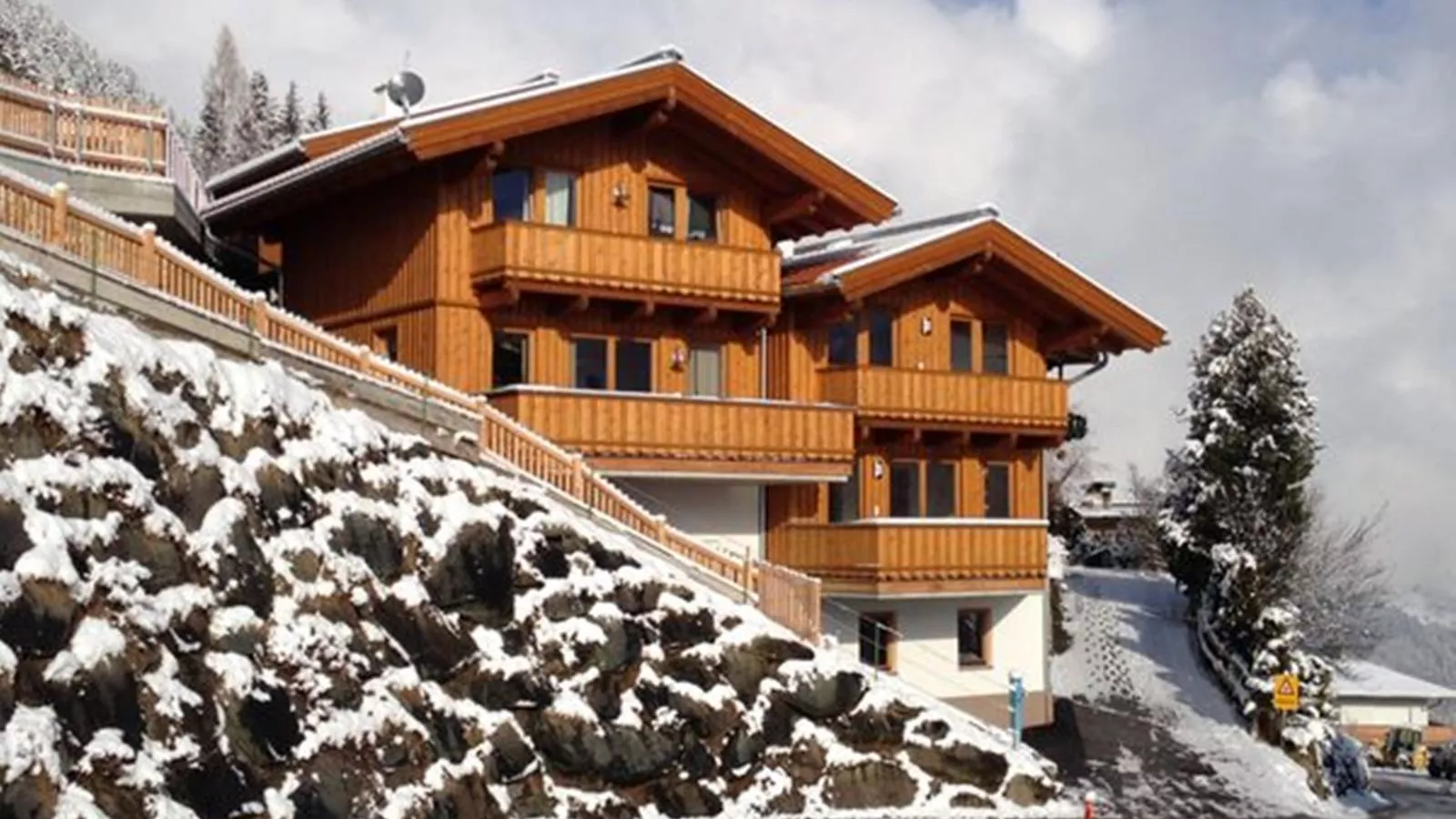 Van Dik Hout-Exterior winter