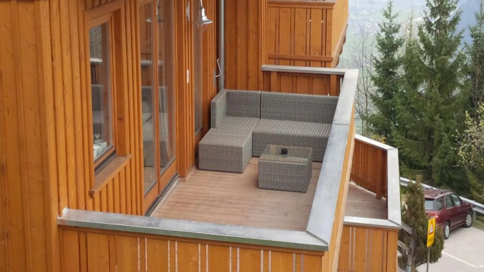 Van Dik Hout-Terrace balcony