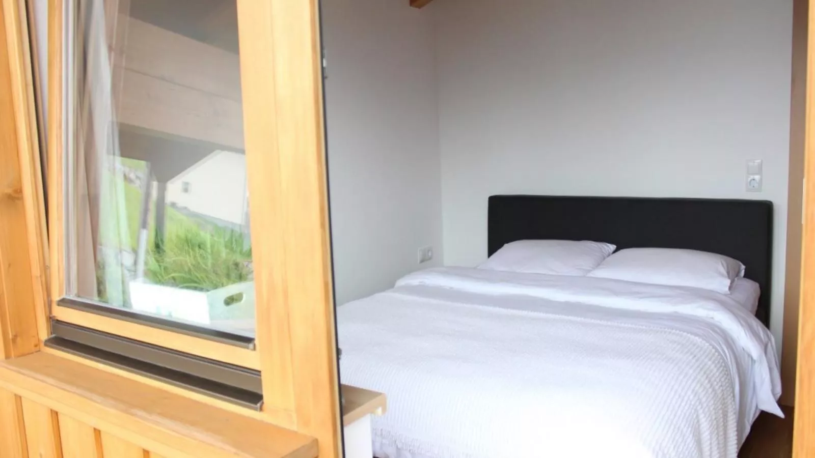 Dubbel Dik Hout-Bedroom