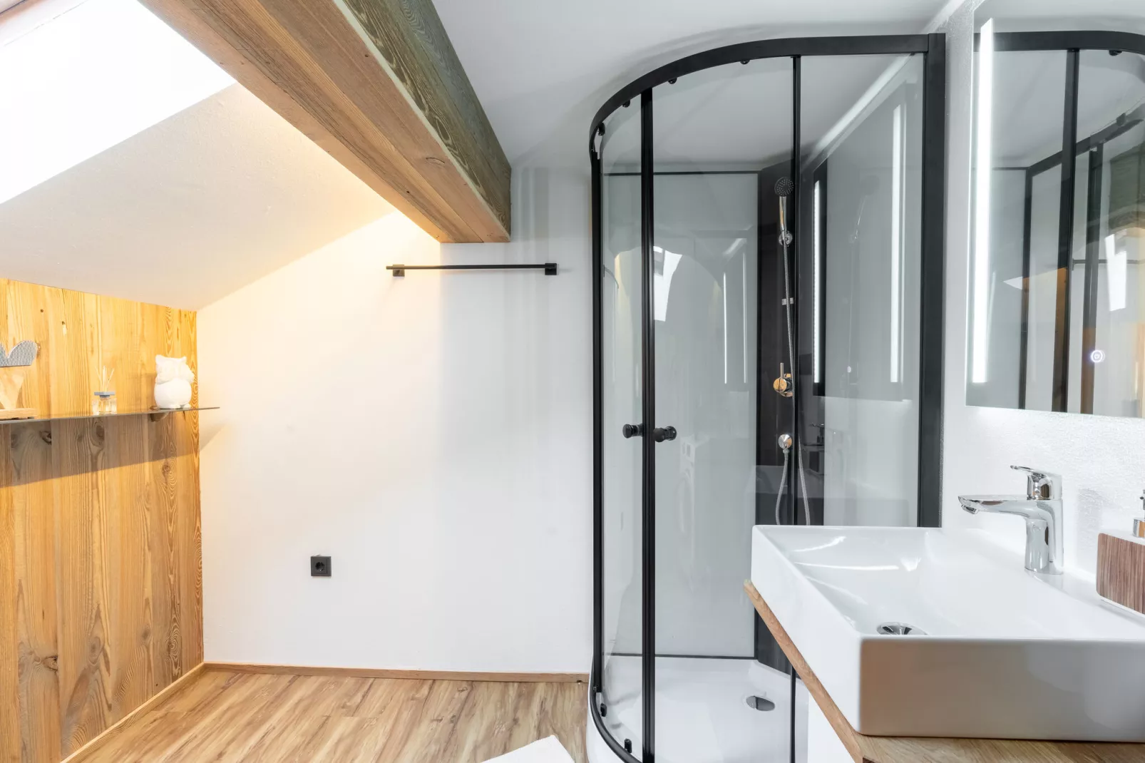 Apartment Hollaus 1 & 2-Badezimmer