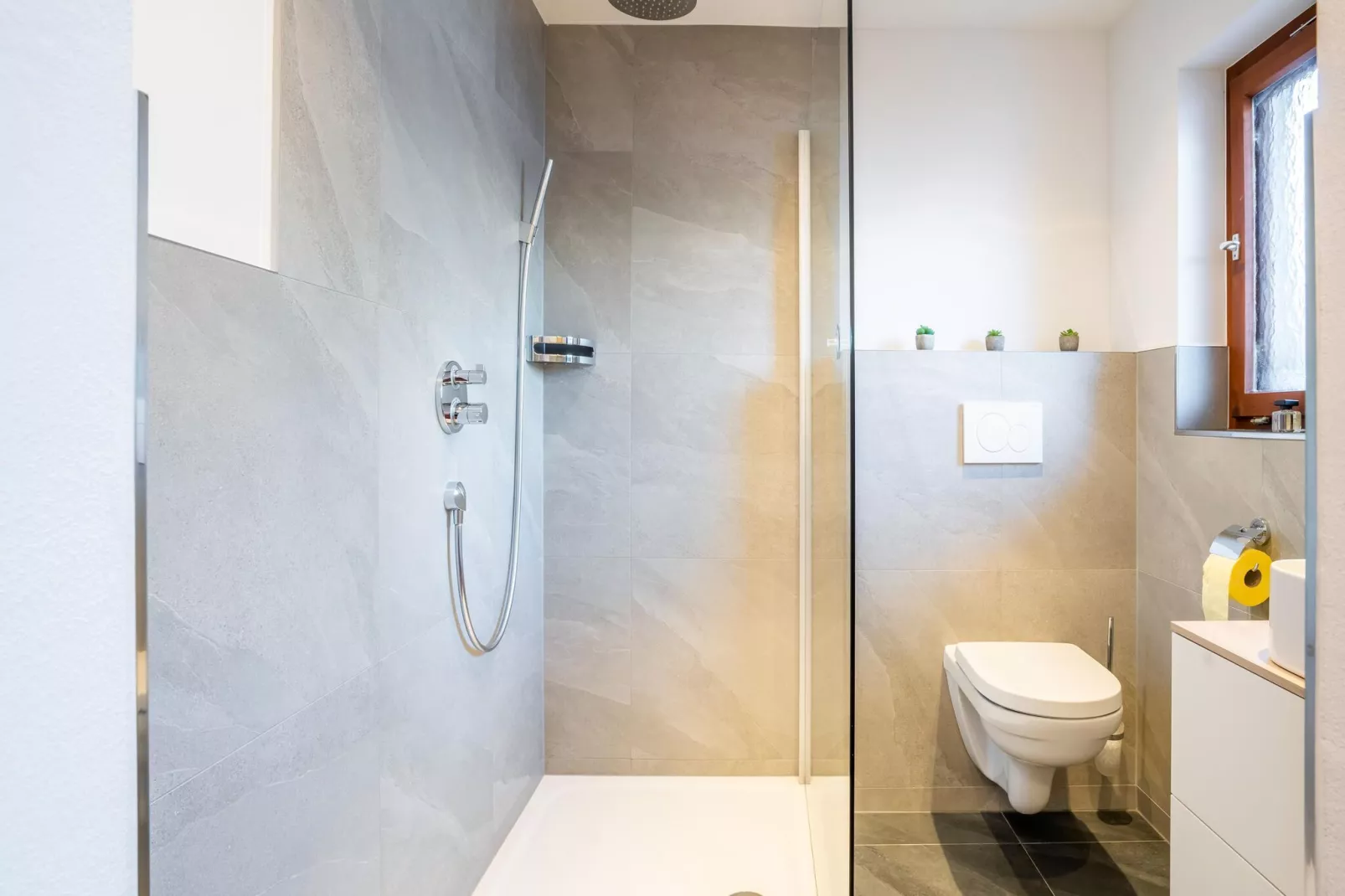 Apartment Hollaus 1 & 2-Badezimmer