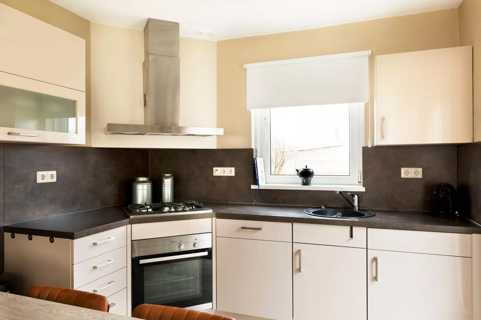 Fisker Wellness de Luxe VIP met sloep en buitenspa / 6 pers-Kitchen