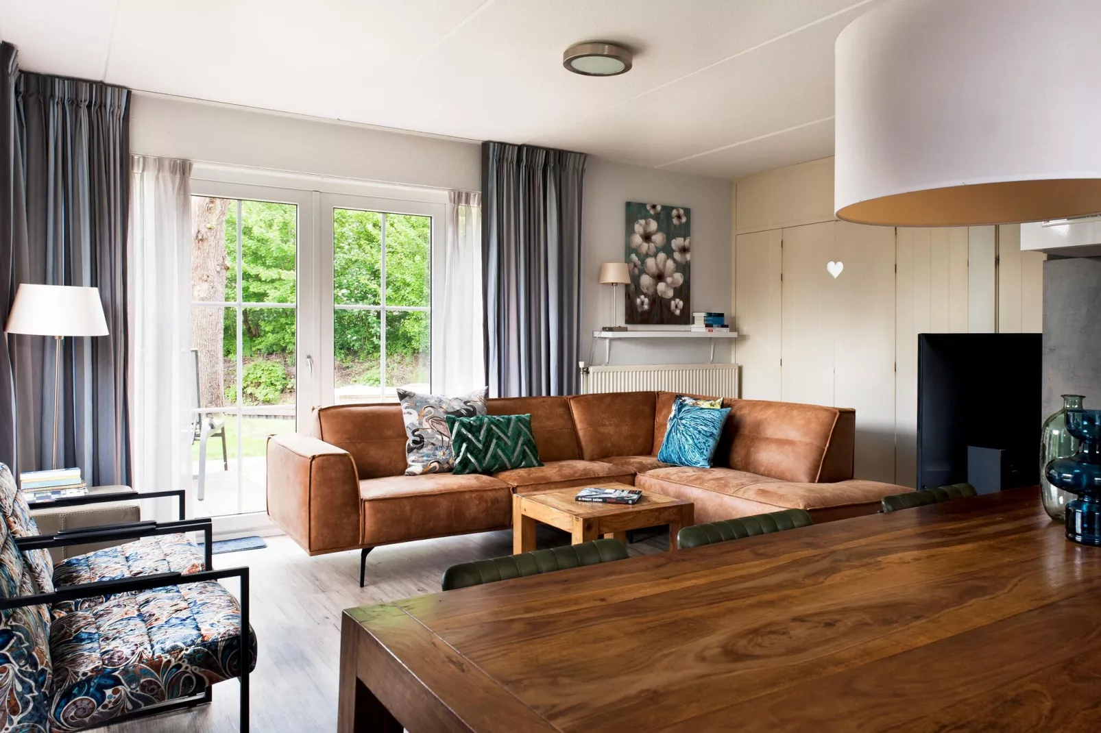 Fisker Wellness de Luxe VIP met sloep en buitenspa / 6 pers-Living room