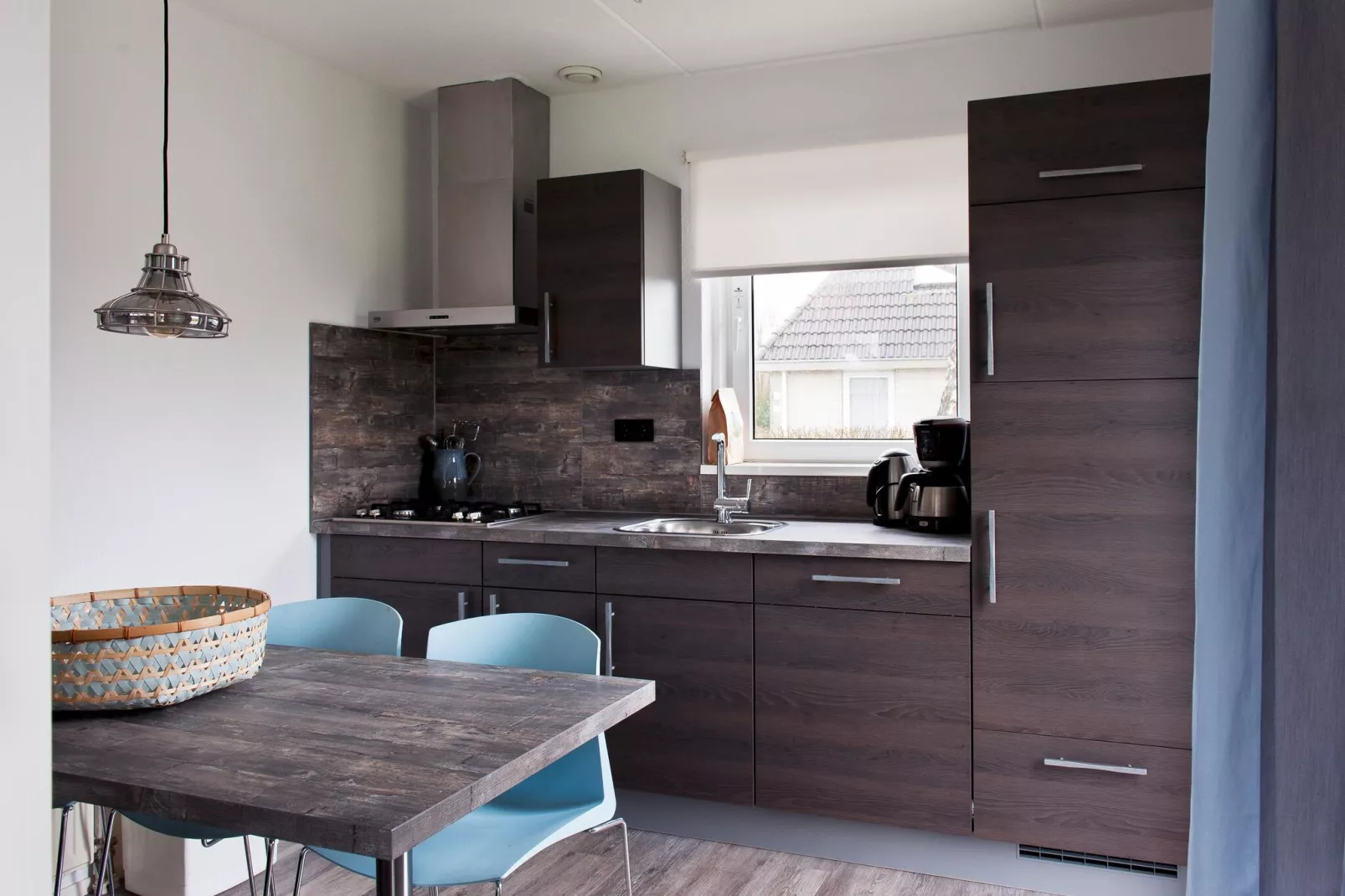 Fisker Wellness de Luxe VIP met sloep en buitenspa / 6 pers-Dining room