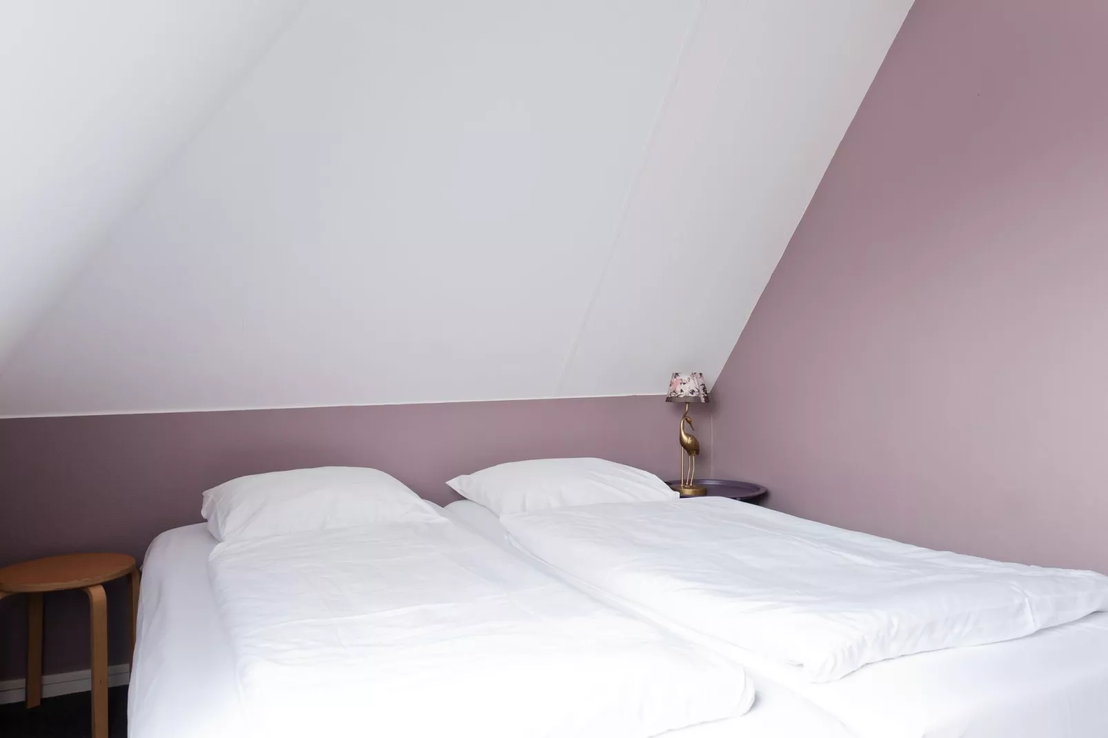 Fisker Wellness de Luxe VIP met sloep en buitenspa / 6 pers-Bedroom