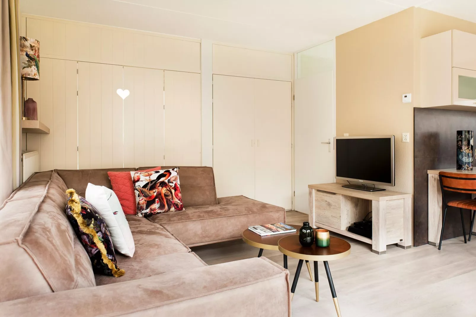 Tobke Wellness de luxe VIP met sauna met buitenspa-Living room