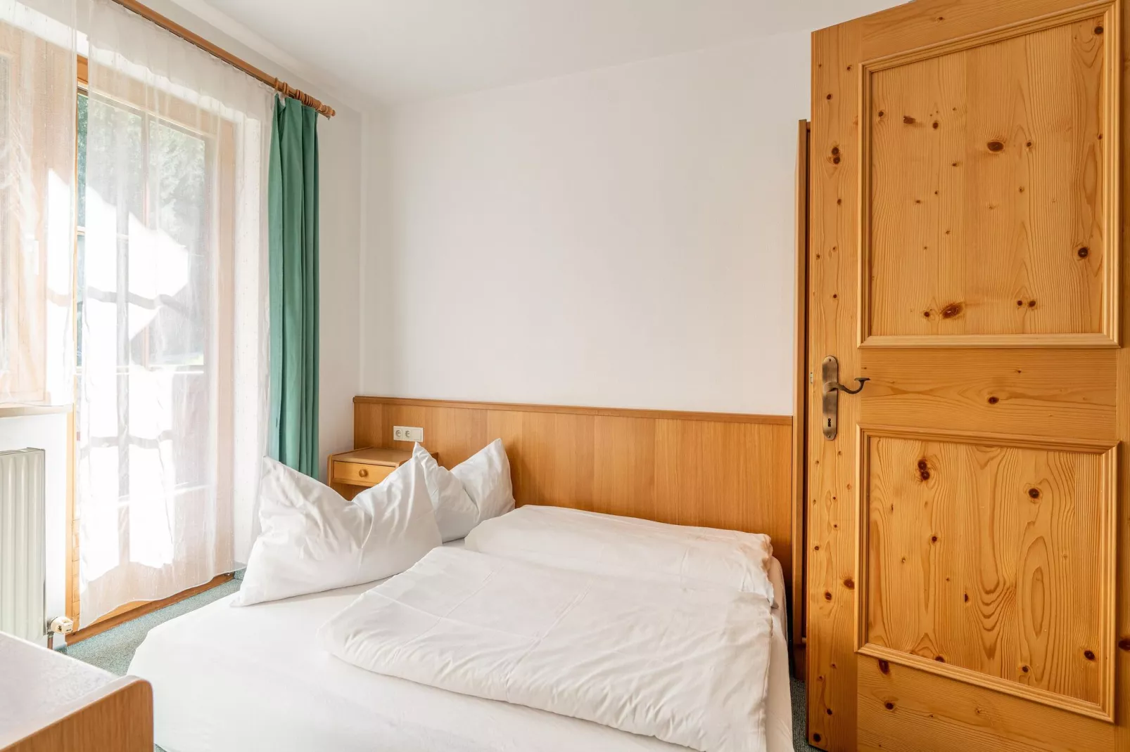 Apartment "Felbertal" & "Grasberge"-Bedroom