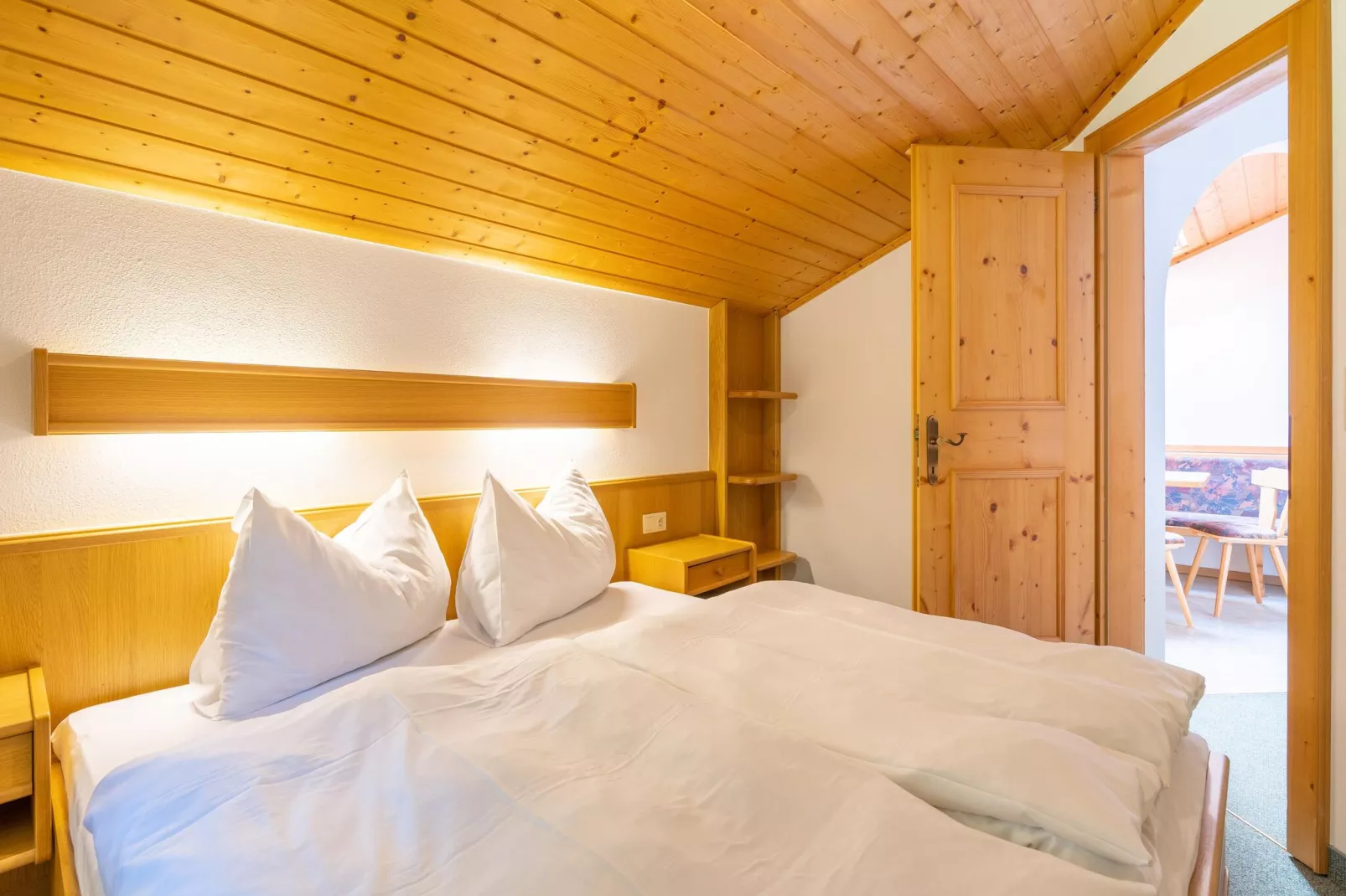 Apartment "Felbertal" & "Grasberge"-Bedroom