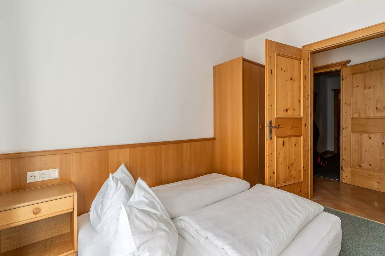 Apartment "Felbertal" & "Grasberge"-Bedroom