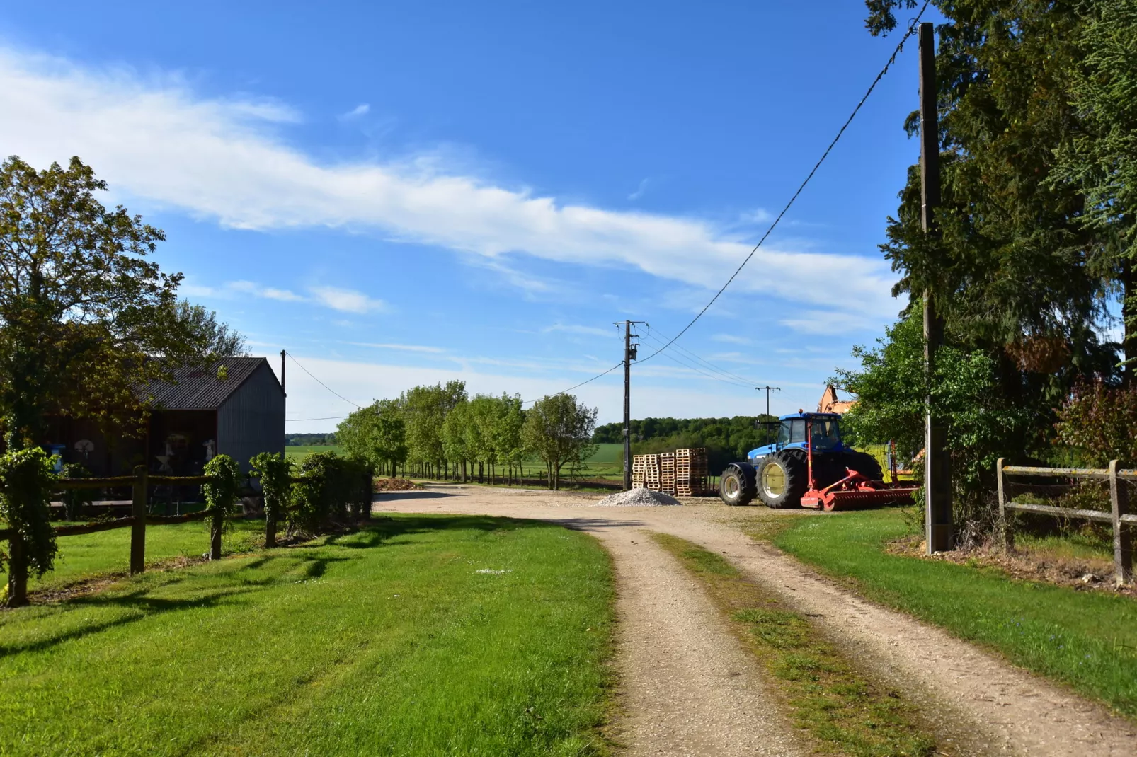 Maison de vacances St Maurice sur Aveyron-Areas summer 1km