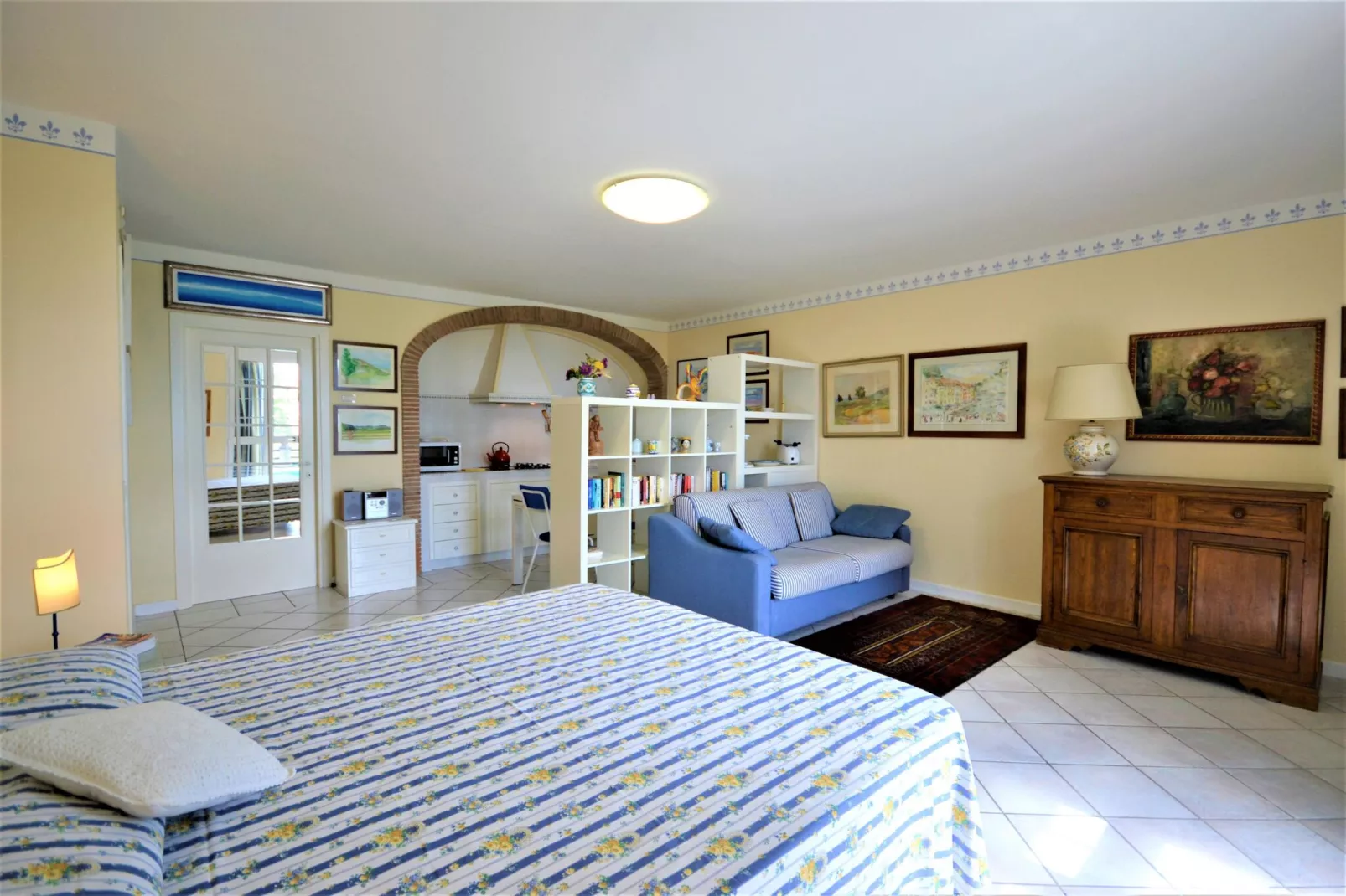 Valentina-Bedroom