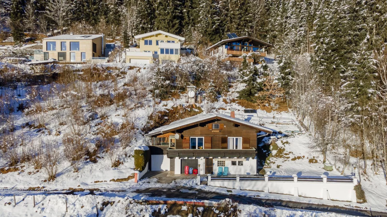 Jeremys-Exterior winter