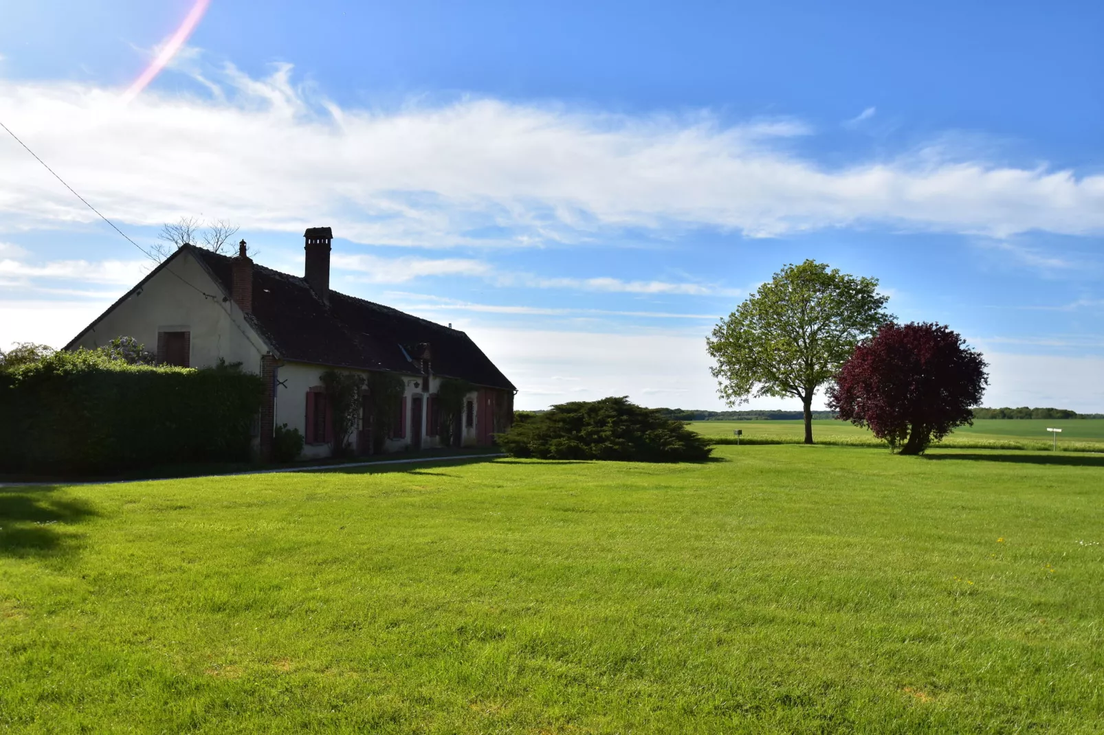 Maison de vacances  St Maurice sur Aveyron ferme-Exterior summer