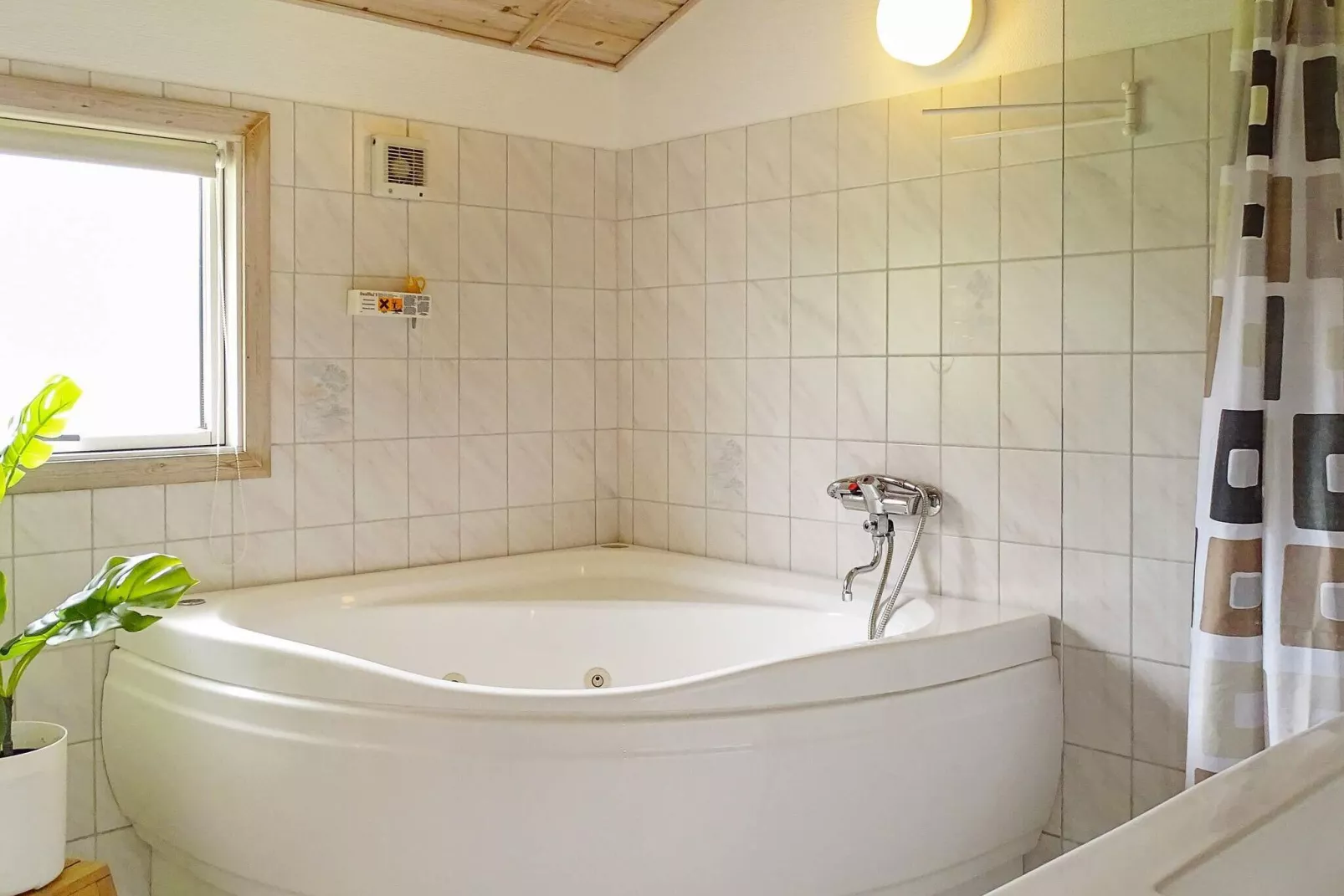 10 person holiday home in Humble-Spa