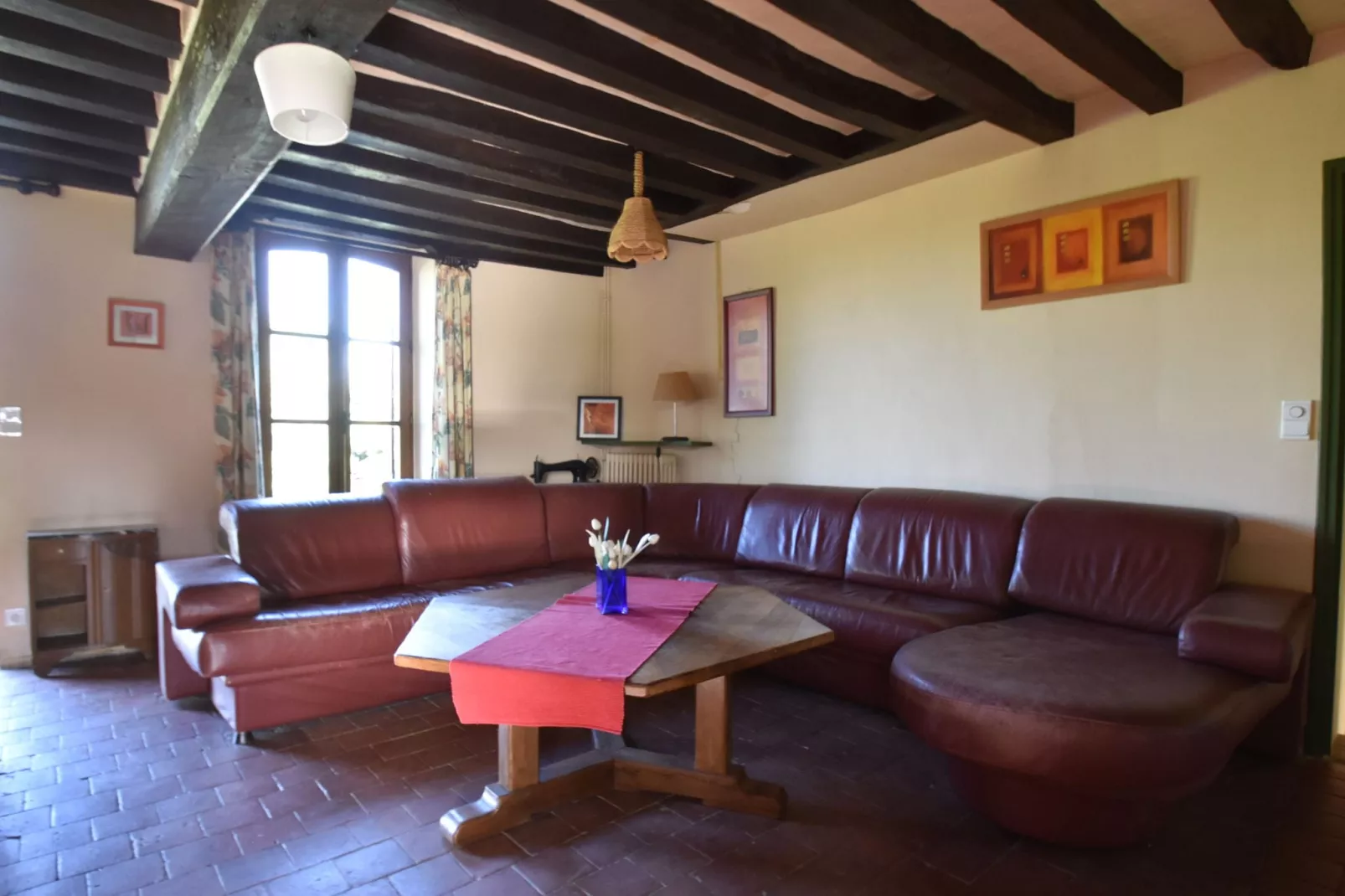Maison de vacances  St Maurice sur Aveyron ferme-Living room