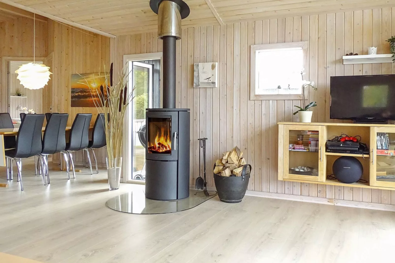 10 person holiday home in Humble-Indoor