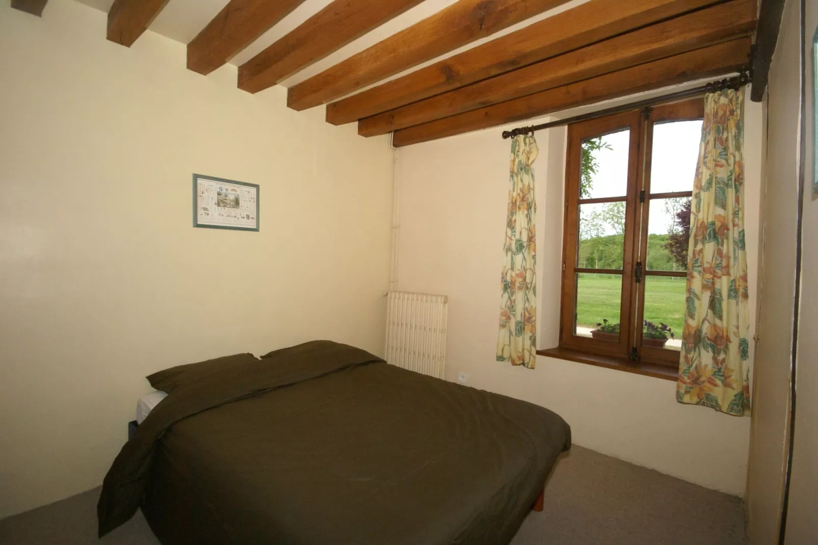 Maison de vacances  St Maurice sur Aveyron ferme-Bedroom