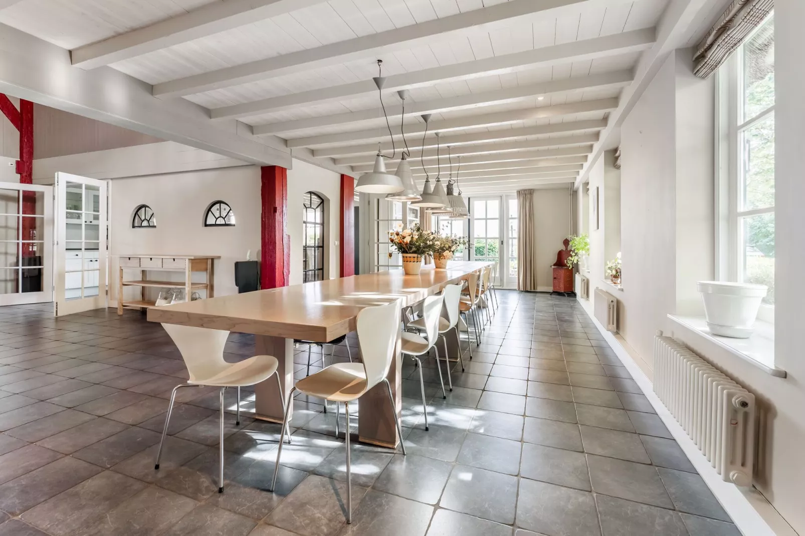 De Pauwenhof-Dining room