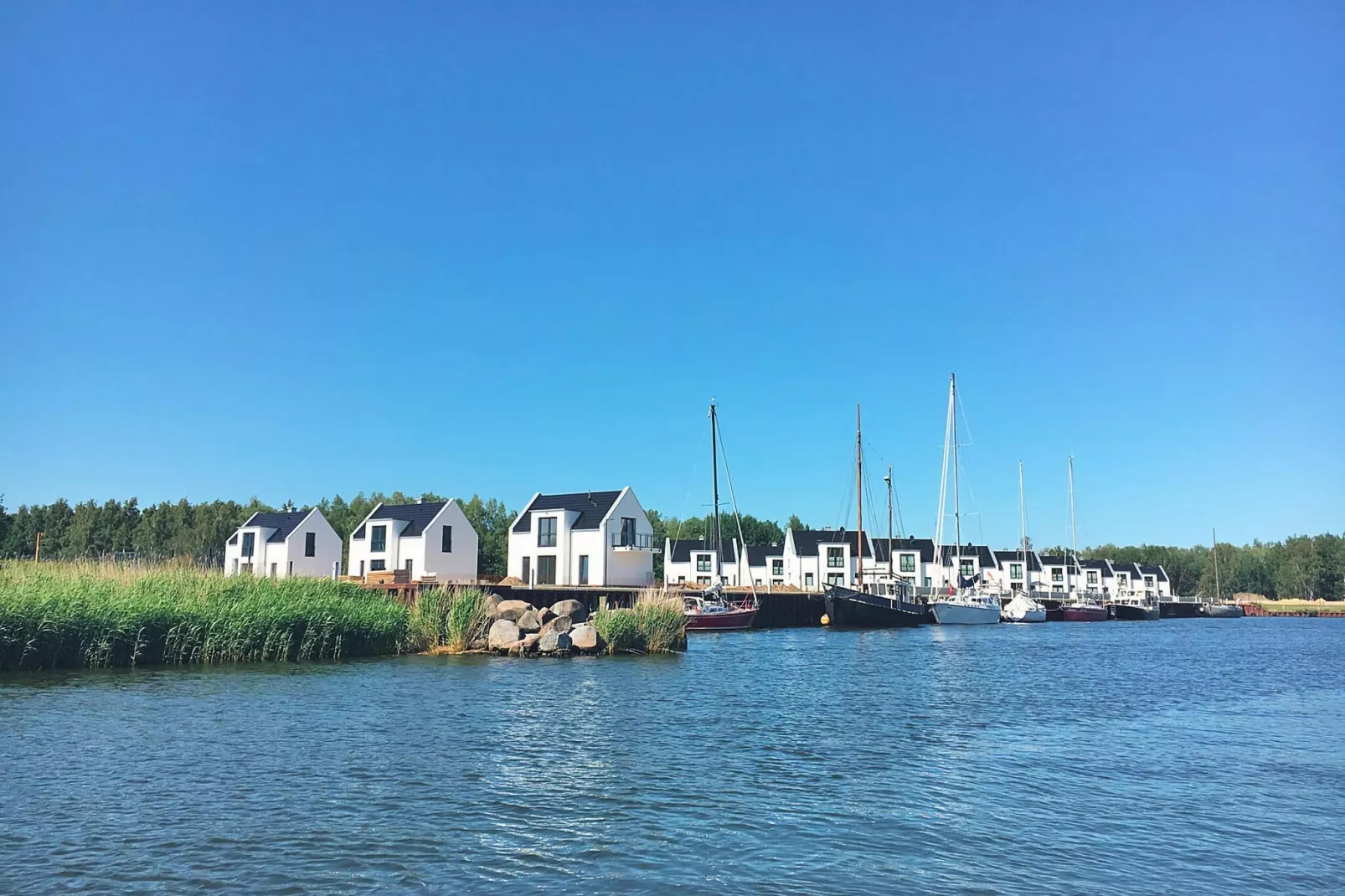 Am Yachthafen 5 Knauer-Areas summer 1km