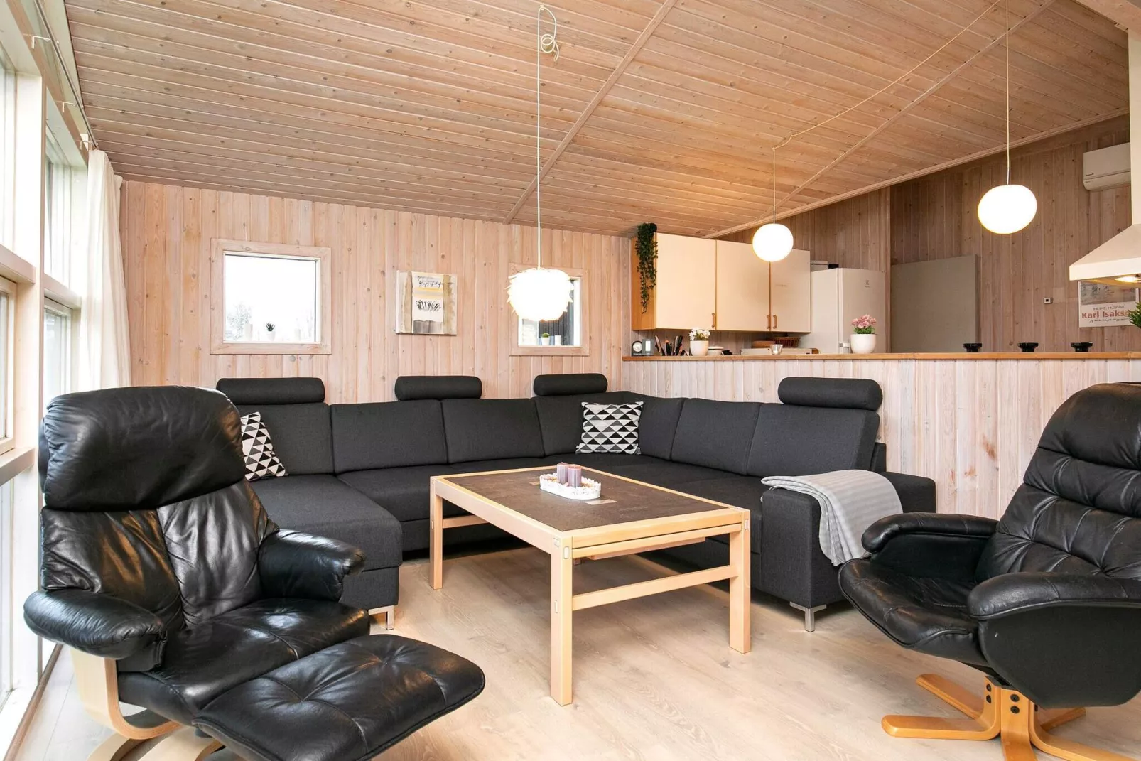 10 person holiday home in Humble-Indoor