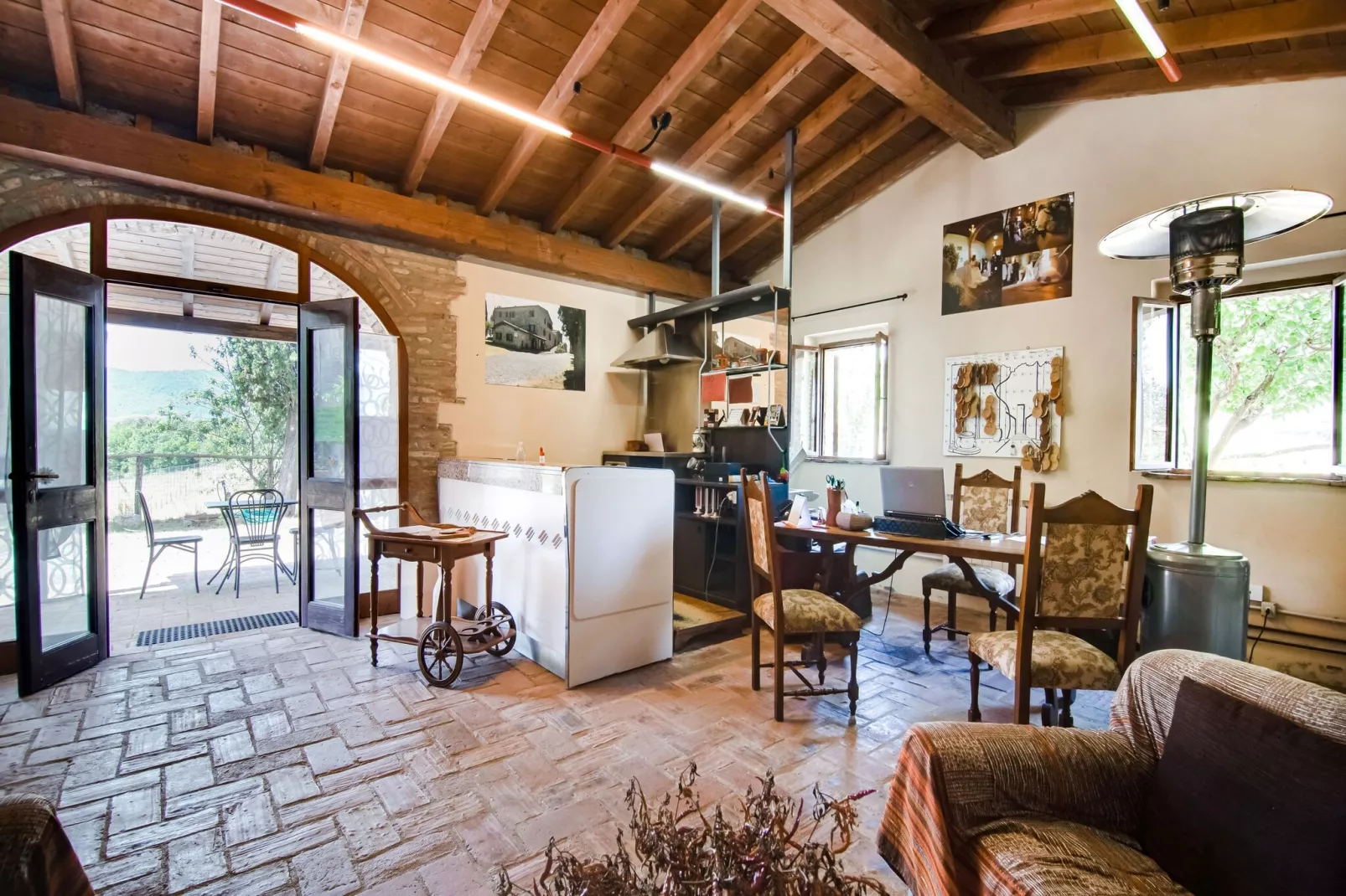 Ginestra 1  Ginestra 2-Dining room