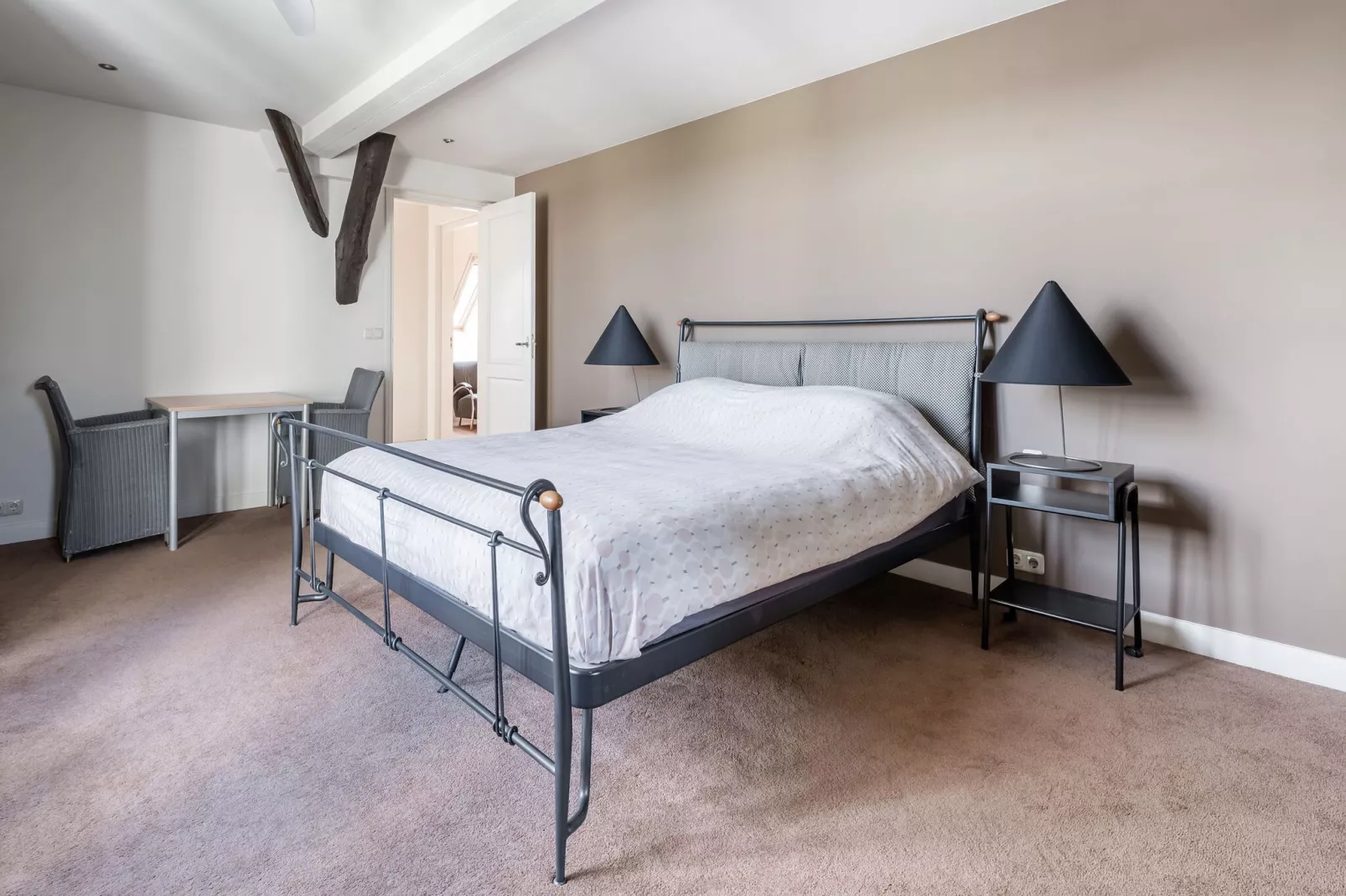 De Pauwenhof-Bedroom