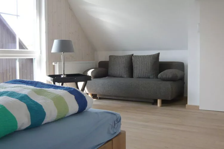 45645-Bedroom