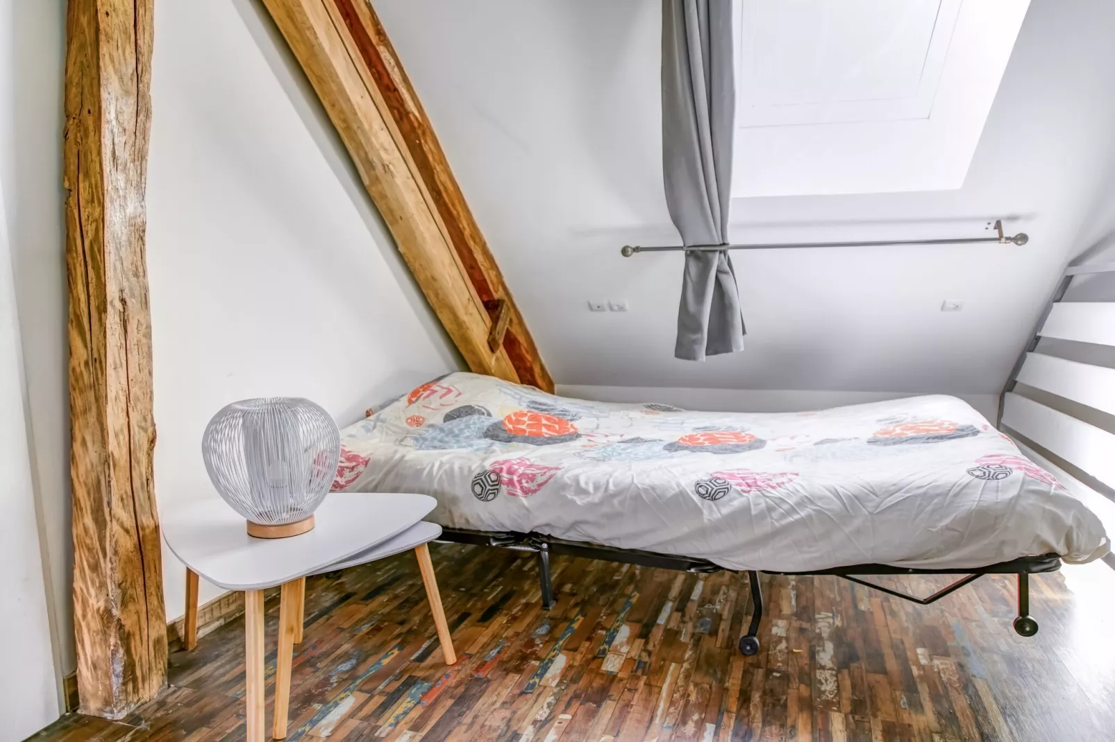 Cosy holiday home with garden-Bedroom